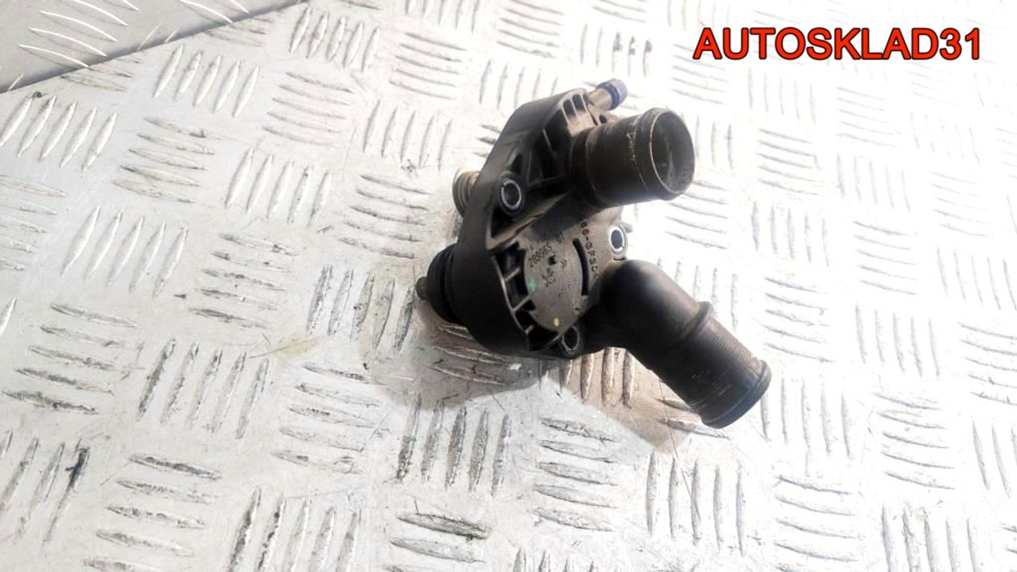 Корпус термостата Peugeot 208 1,2 Бензин 9675849380, 500 рублей, Дубовое