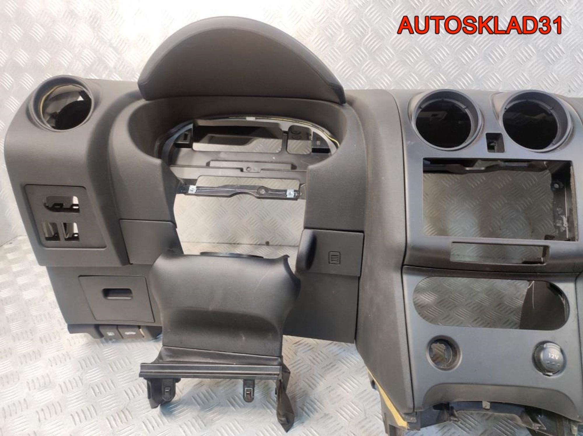 Торпедо Голое Nissan Qashqai J10 Не востановленная, 32400 рублей, Дубовое