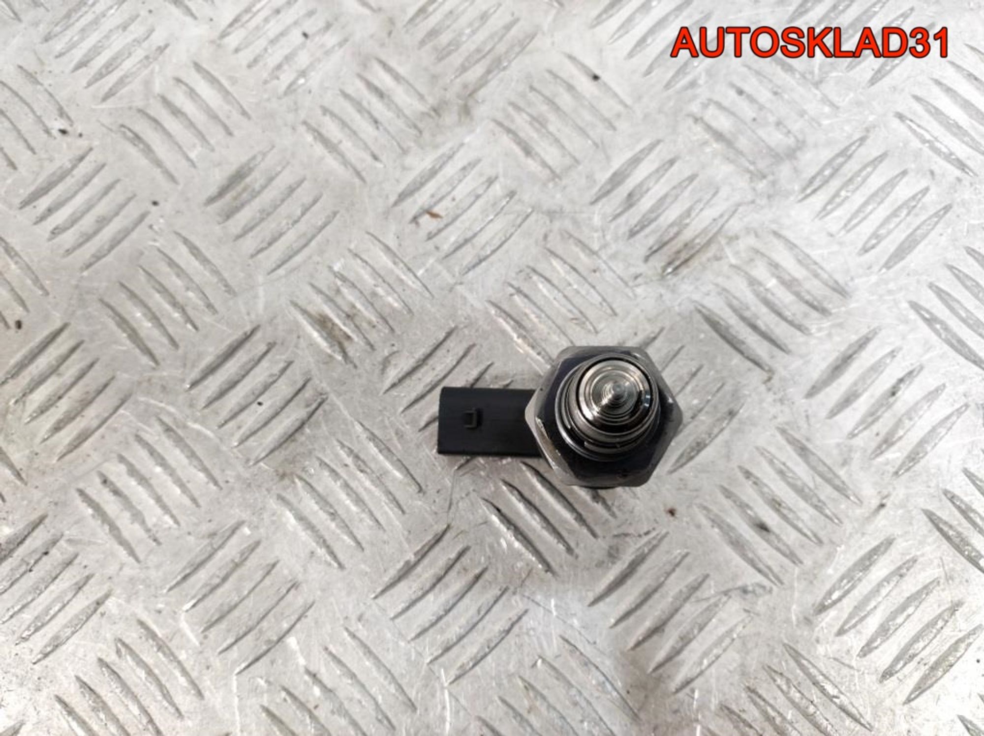 Датчик давления топлива VW Passat B6 057130764H, 7200 рублей, Дубовое