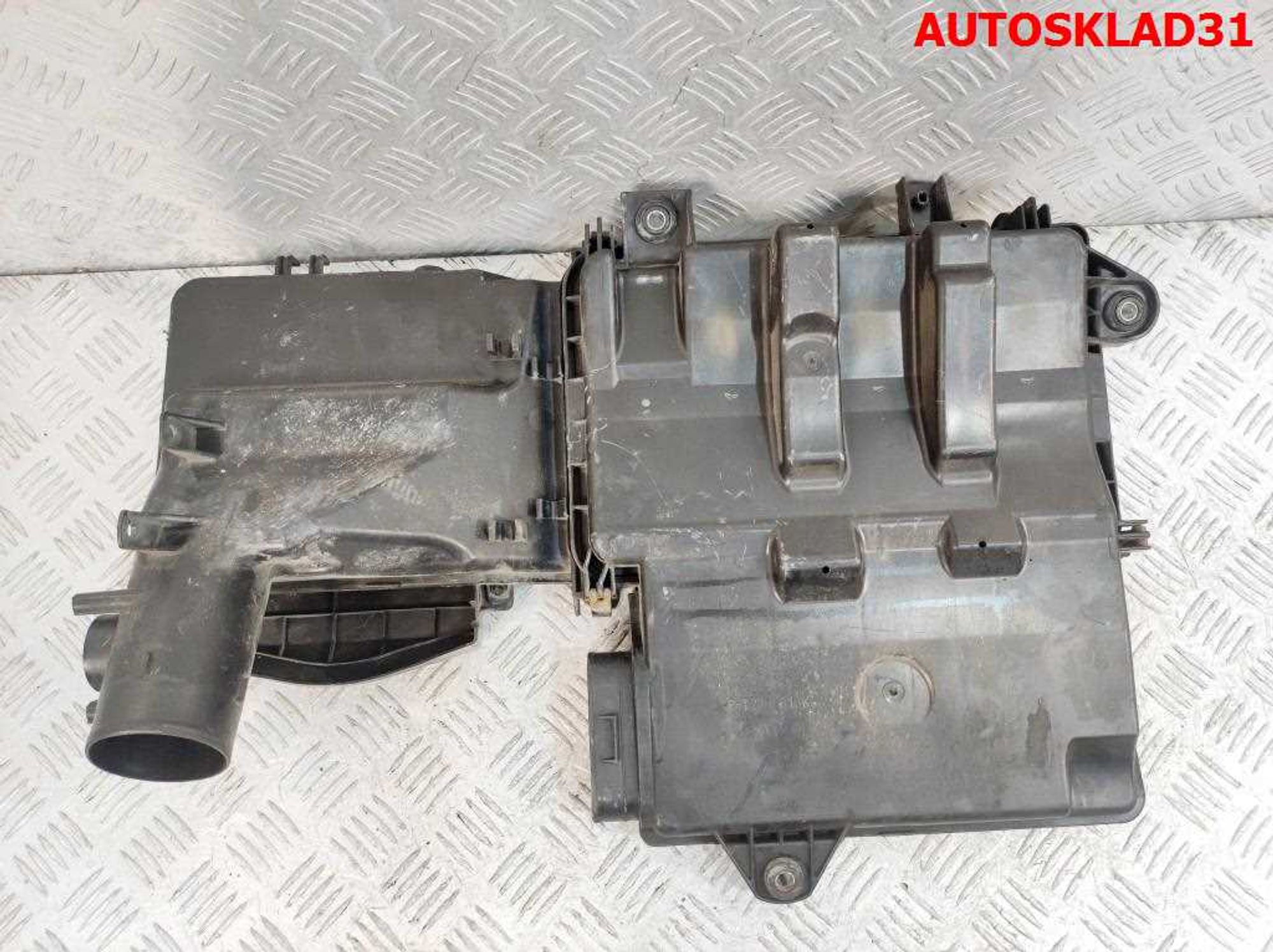 Корпус воздушного фильтра Mazda 3 1,6 Z6 Бензин 1001409361, 2000 рублей, Дубовое