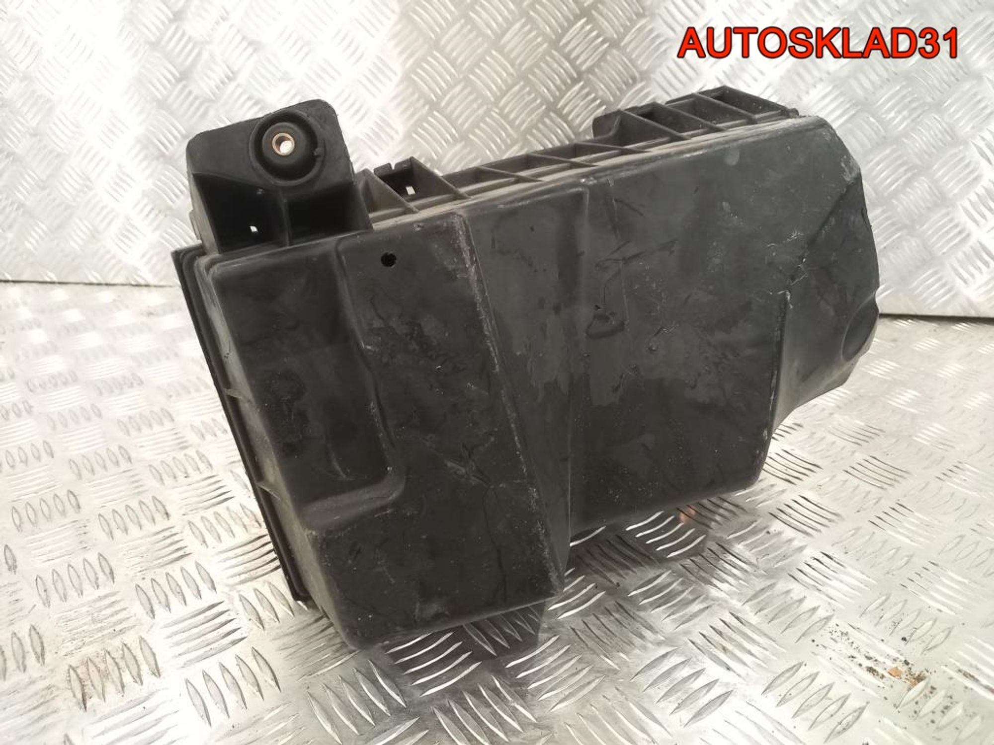 Корпус воздушного фильтра VW Golf 4 1J0129607D, 1800 рублей, Дубовое