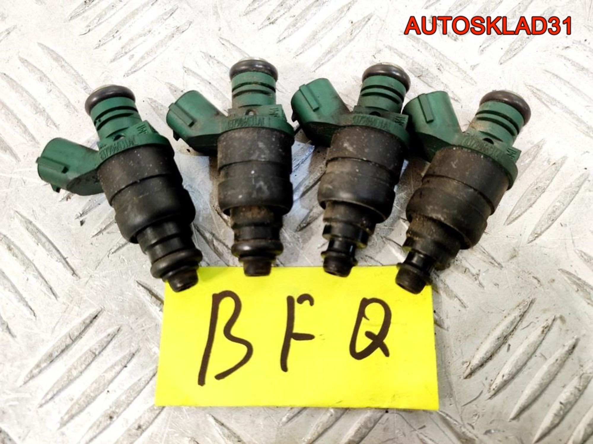 Форсунка топливная VW Golf 4 1,6 BFQ 037906031AL, 900 рублей, Дубовое