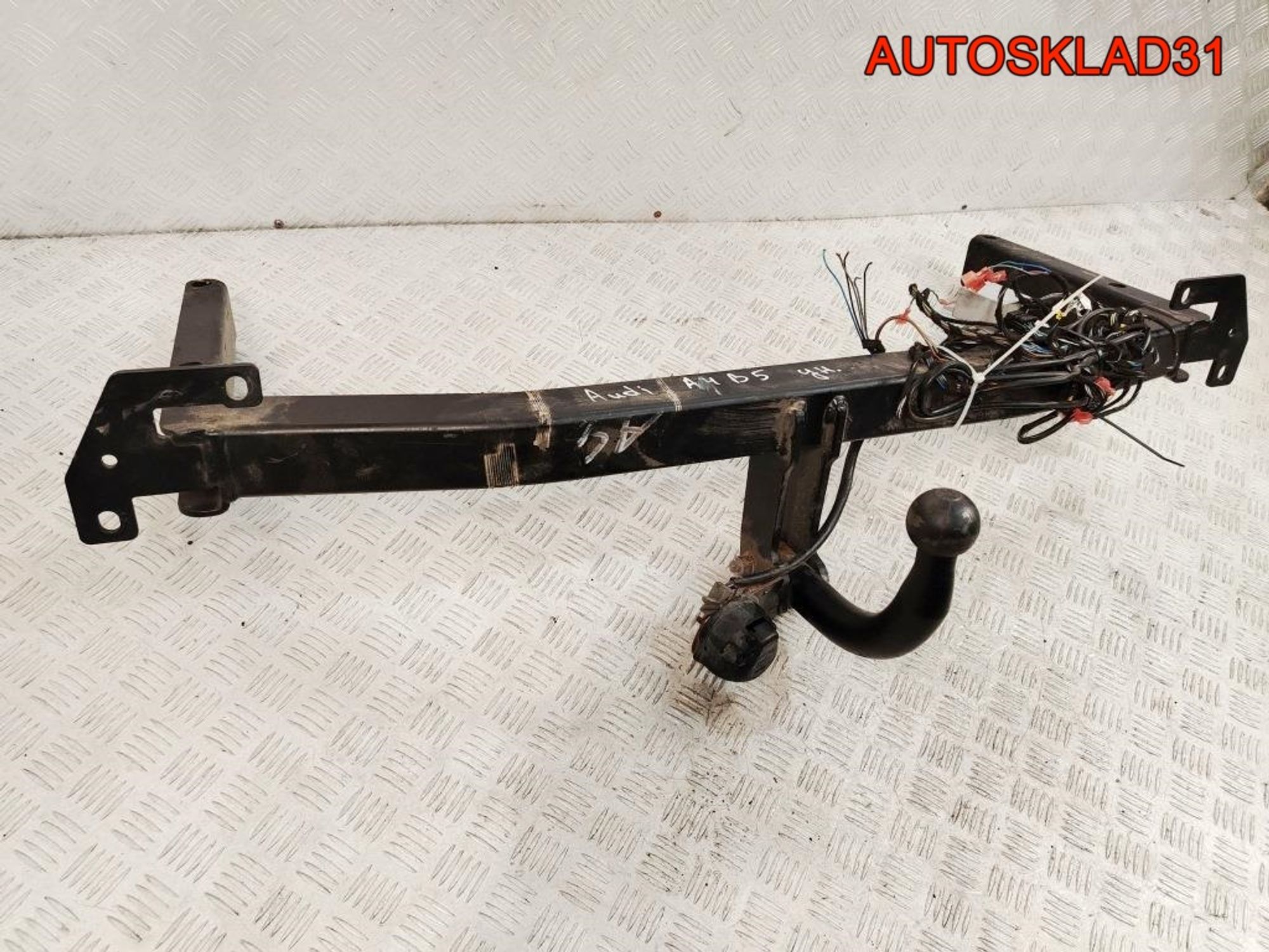 Фаркоп со съёмным крюком Audi A4 B5 Combi, 12000 рублей, Дубовое