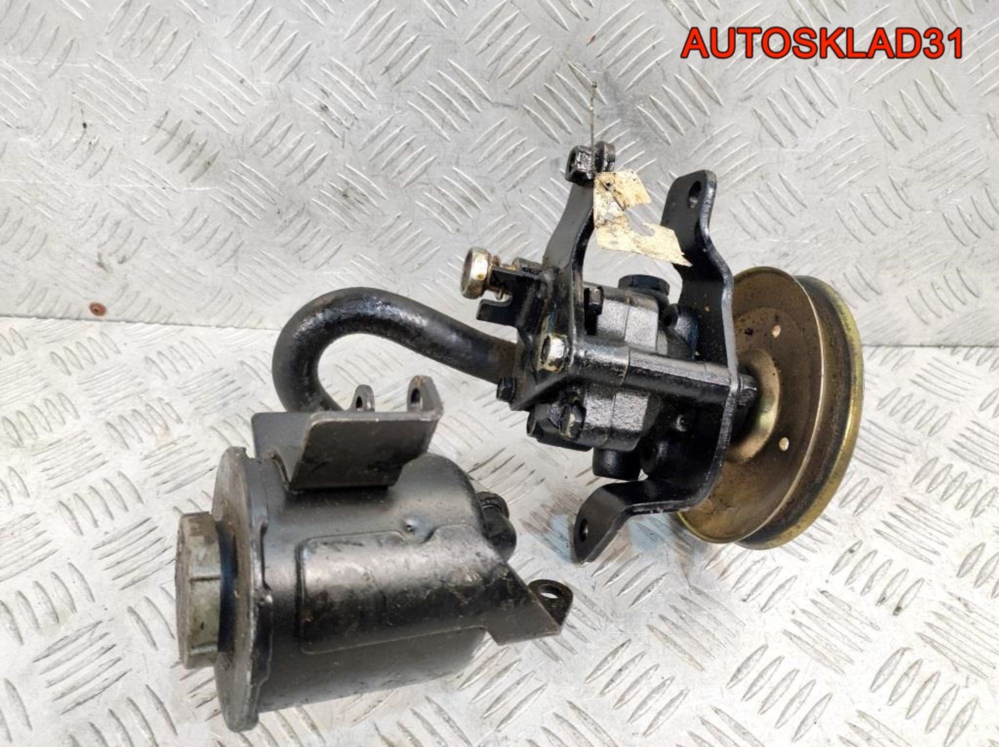 Насос гидроусилителя Nissan Pickup D22 2,5 Дизель, 2300 рублей, Дубовое