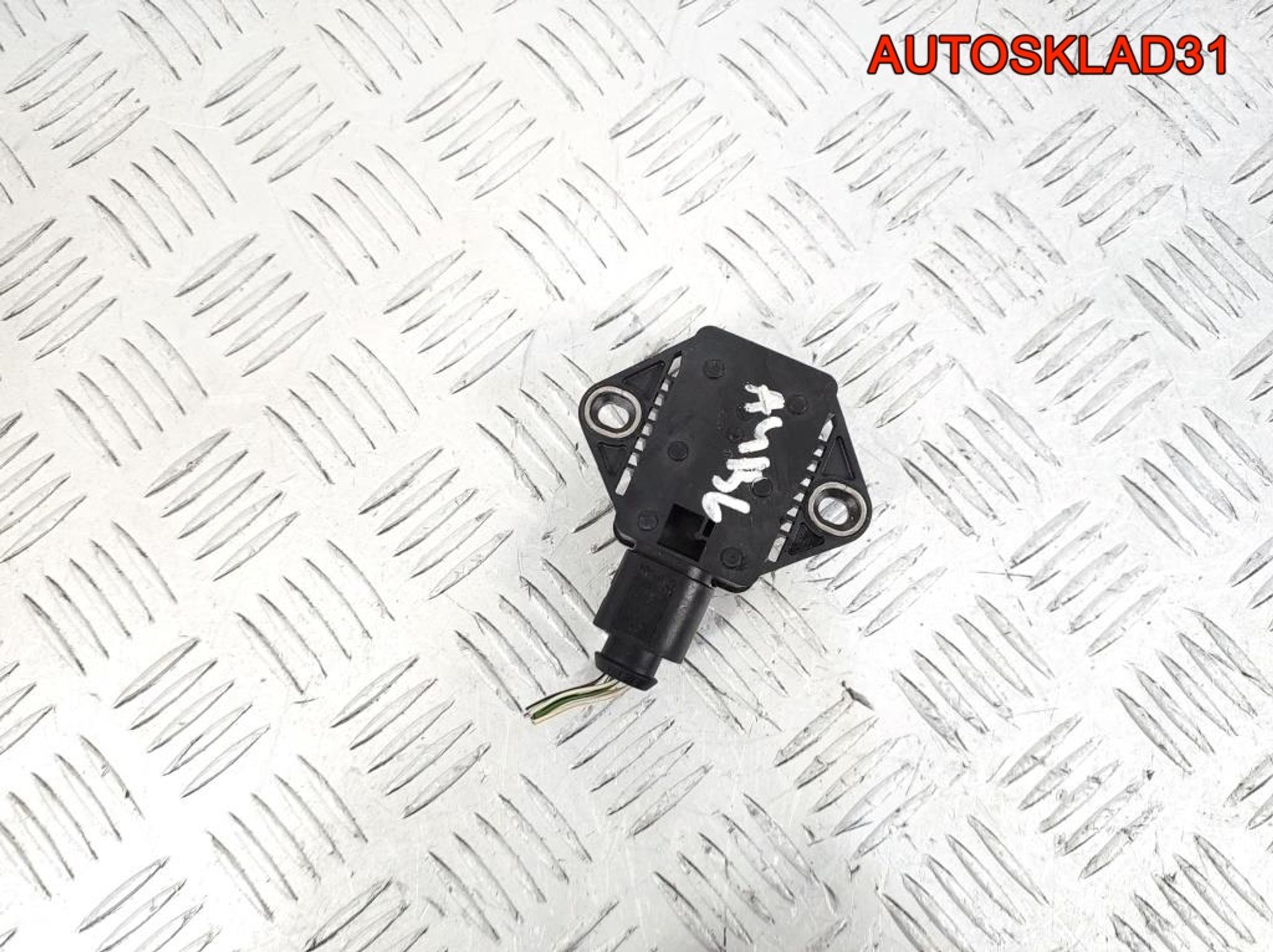 Датчик ускорения Audi A8 D3 8E0907637A, 900 рублей, Дубовое