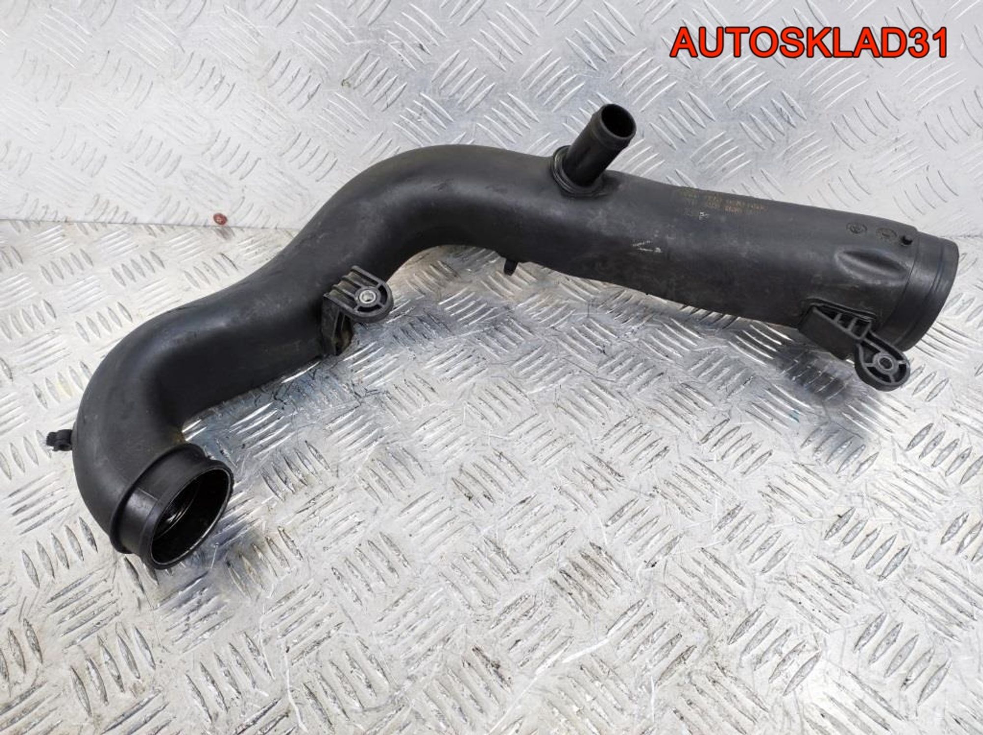 Патрубок воздушного фильтра VWPassat B6 1K0129654K, 900 рублей, Дубовое