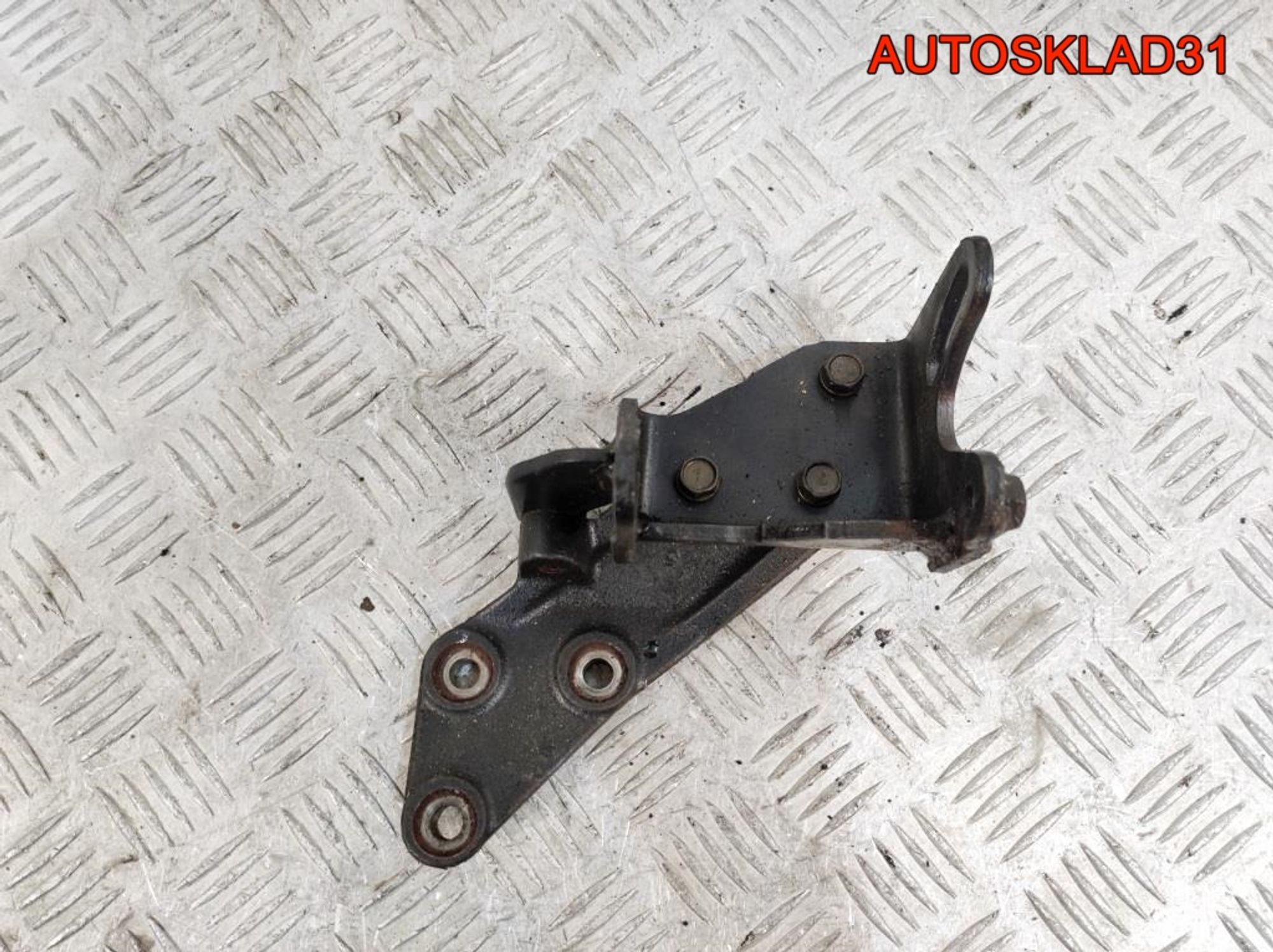 Кронштейн двигателя Hyundai Getz 1,3 G4EA, 900 рублей, Дубовое