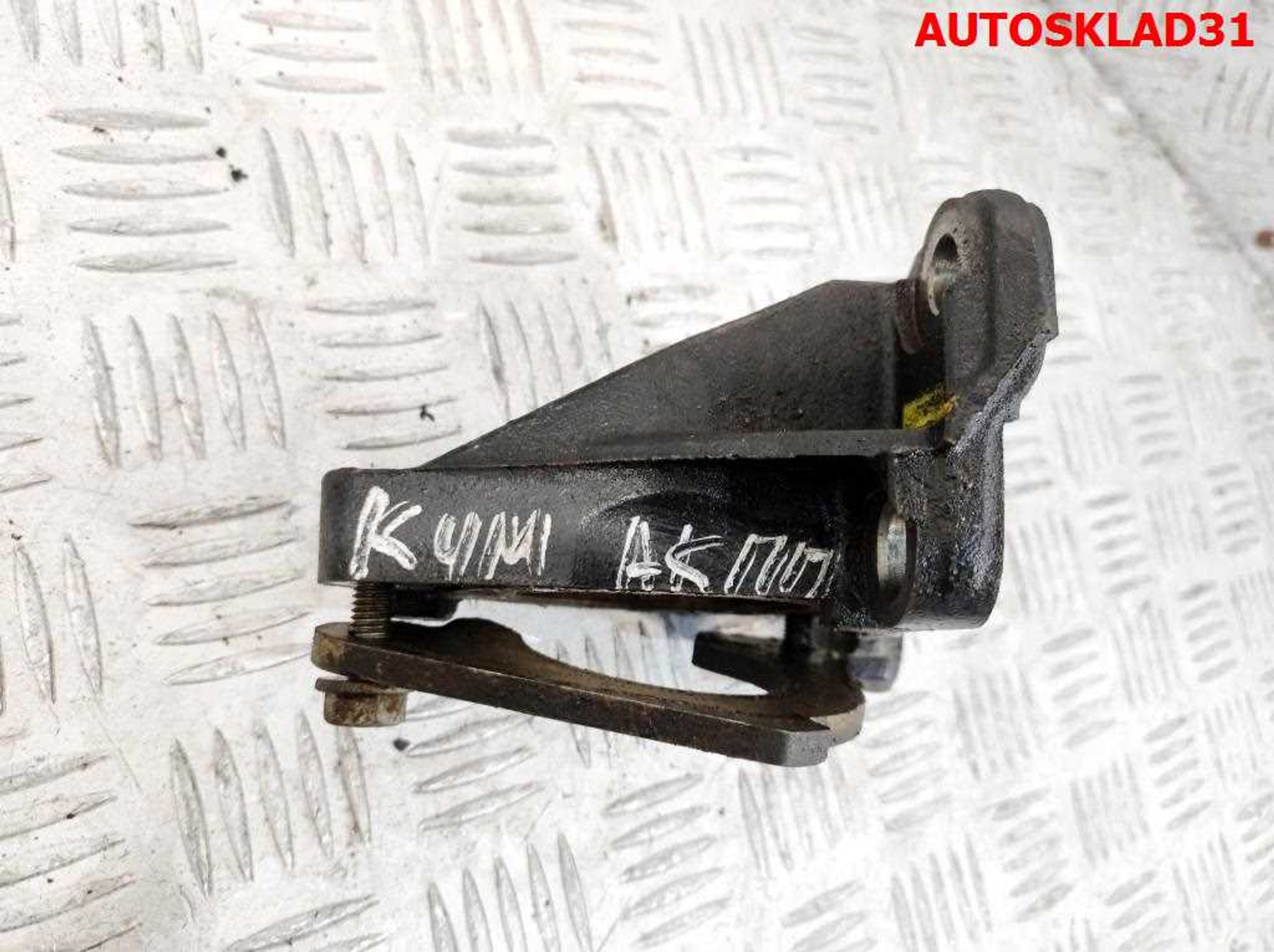 Кронштейн промежуточного вала Renault Scenic 1 1,6 K4M АКПП 8200162769, 3500 рублей, Дубовое