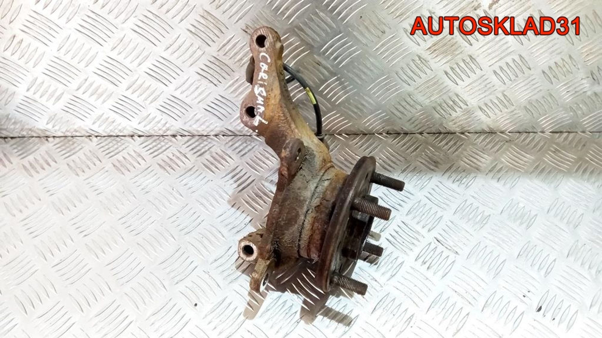 Кулак поворотный передний левый в сборе Mitsubishi Carisma DA MR369681, 3500 рублей, Дубовое
