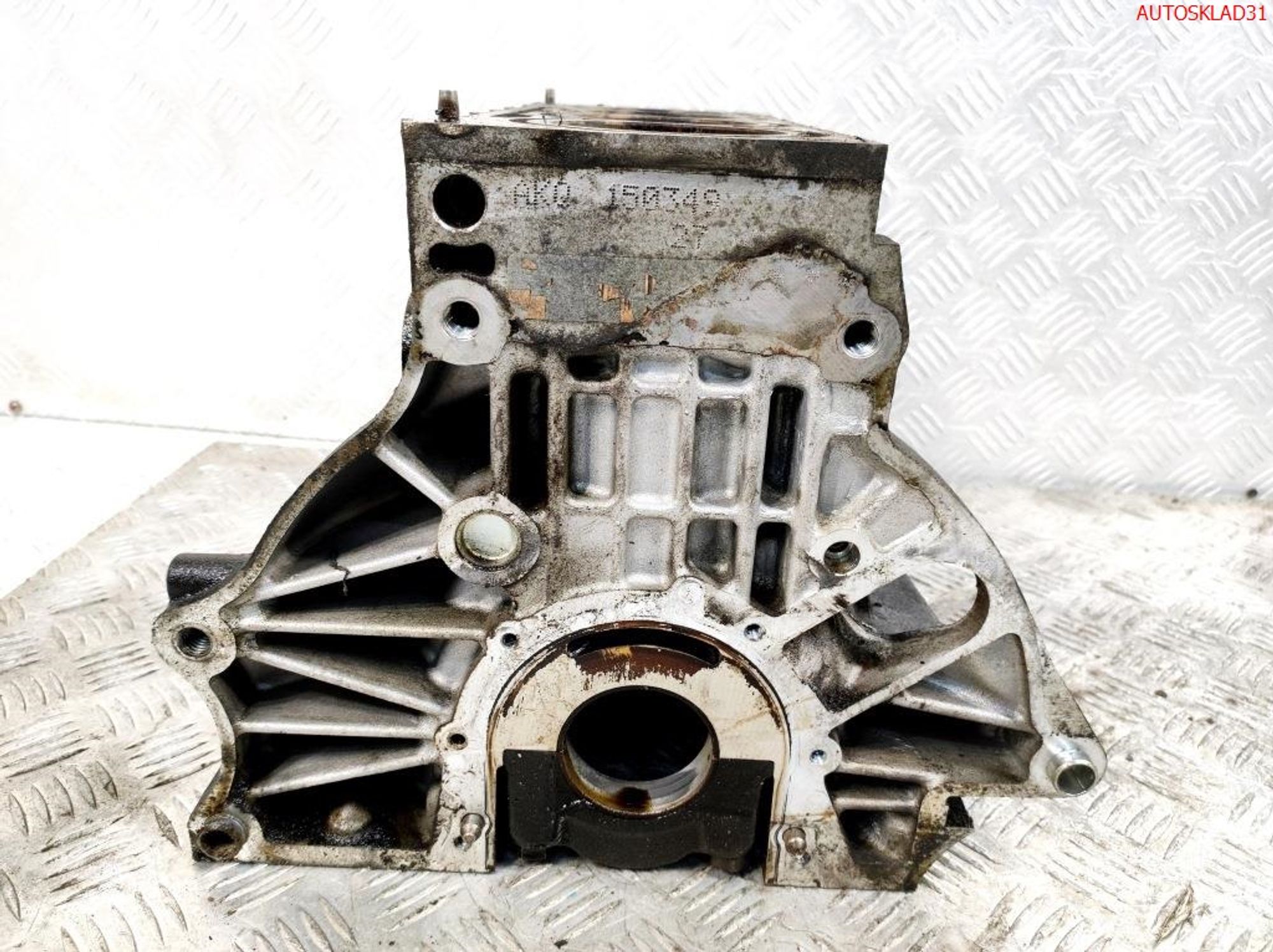 Блок цилиндров VW Golf 4 1.4 AKQ Бензин 030103019B, 5000 рублей, Дубовое