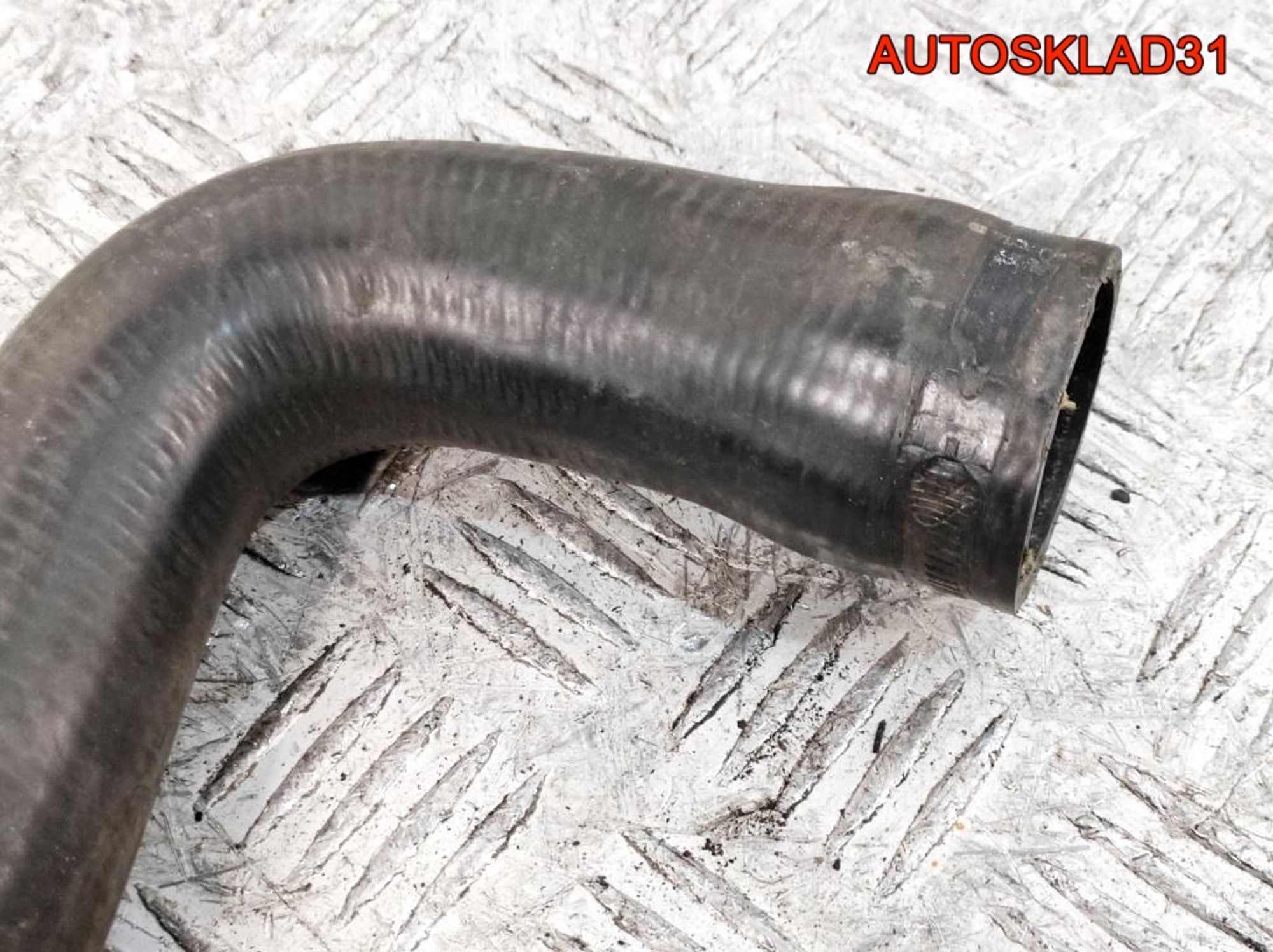 Патрубок радиатора Mercedes W203 2.2 Дизель A2035010682, 1000 рублей, Дубовое