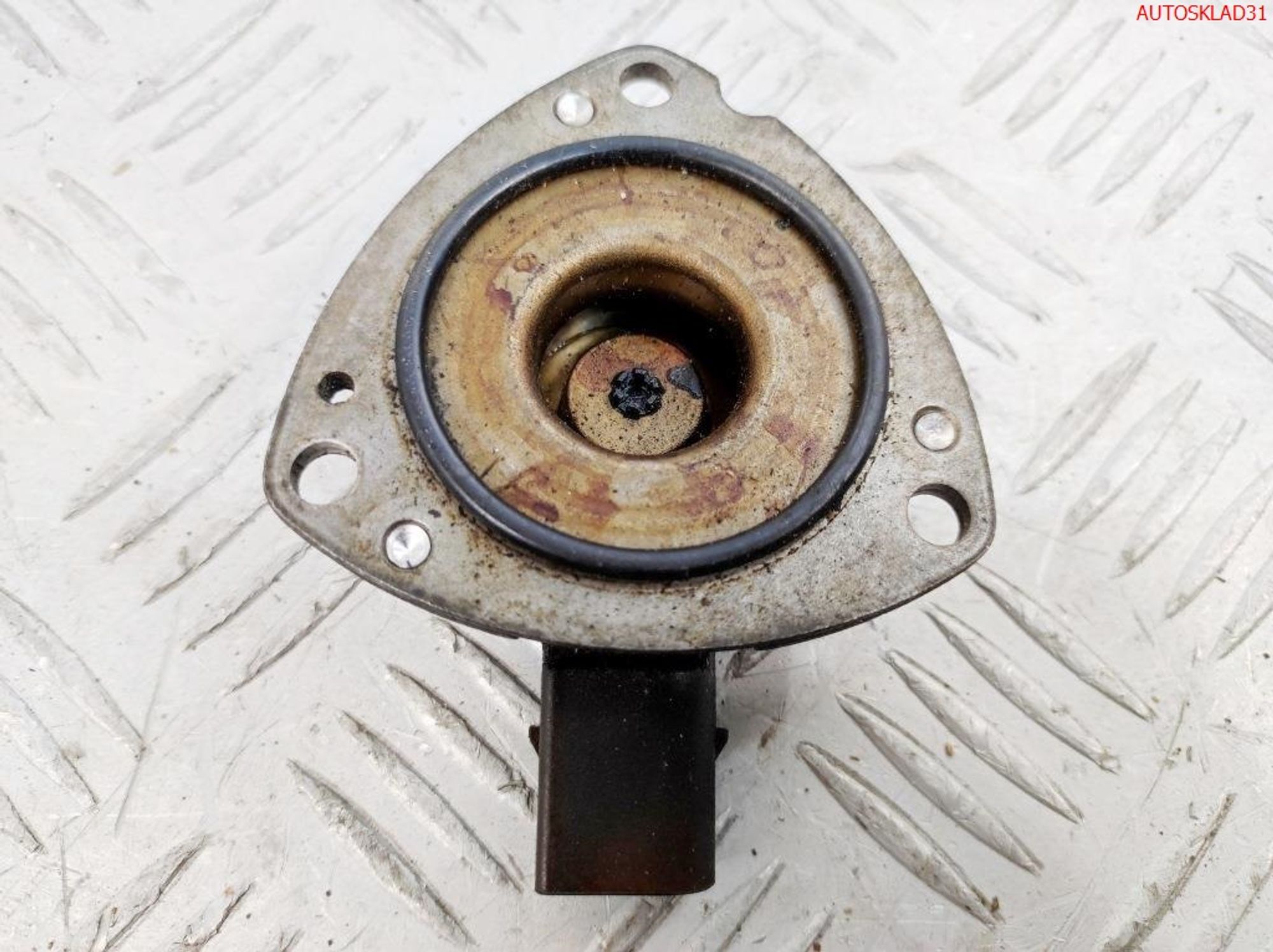 Клапан электромагнитный Mercedes W203 M271.940 A2710510177, 2000 рублей, Дубовое