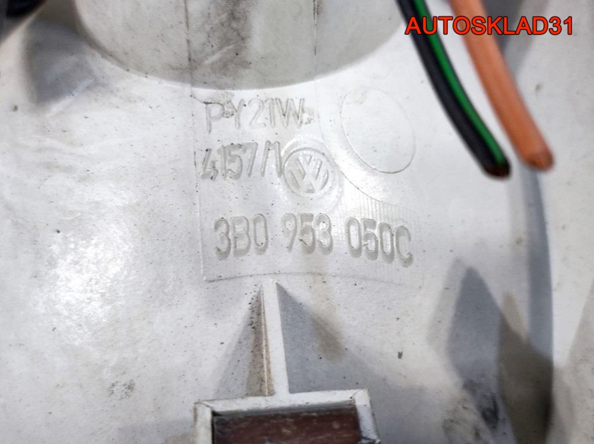 Указатель поворота правый VW Passat B5 3B0953050C, 900 рублей, Дубовое