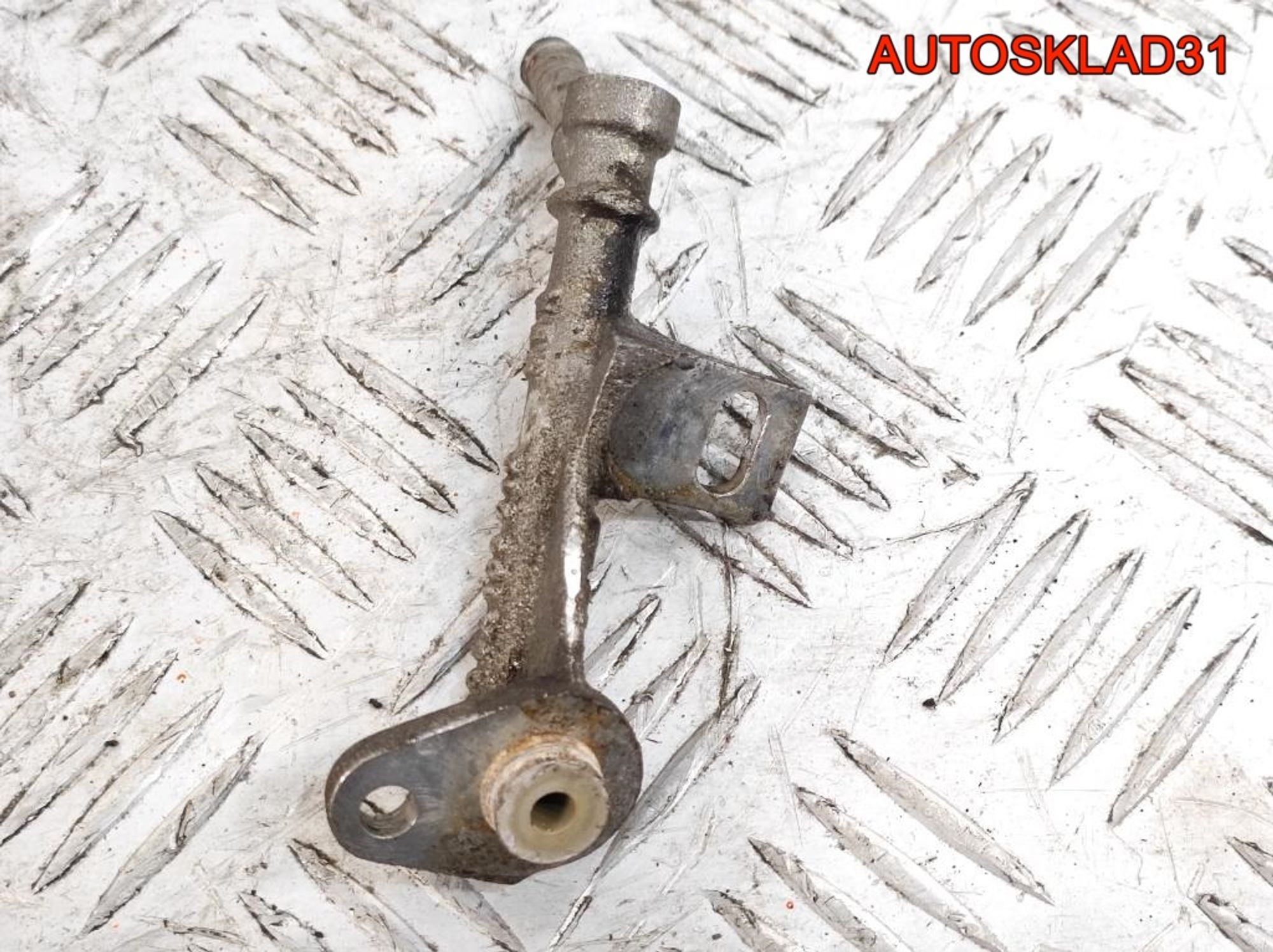 Трубка системы охлаждения VW Golf 5 1,6 BSE 06A103212, 2500 рублей, Дубовое