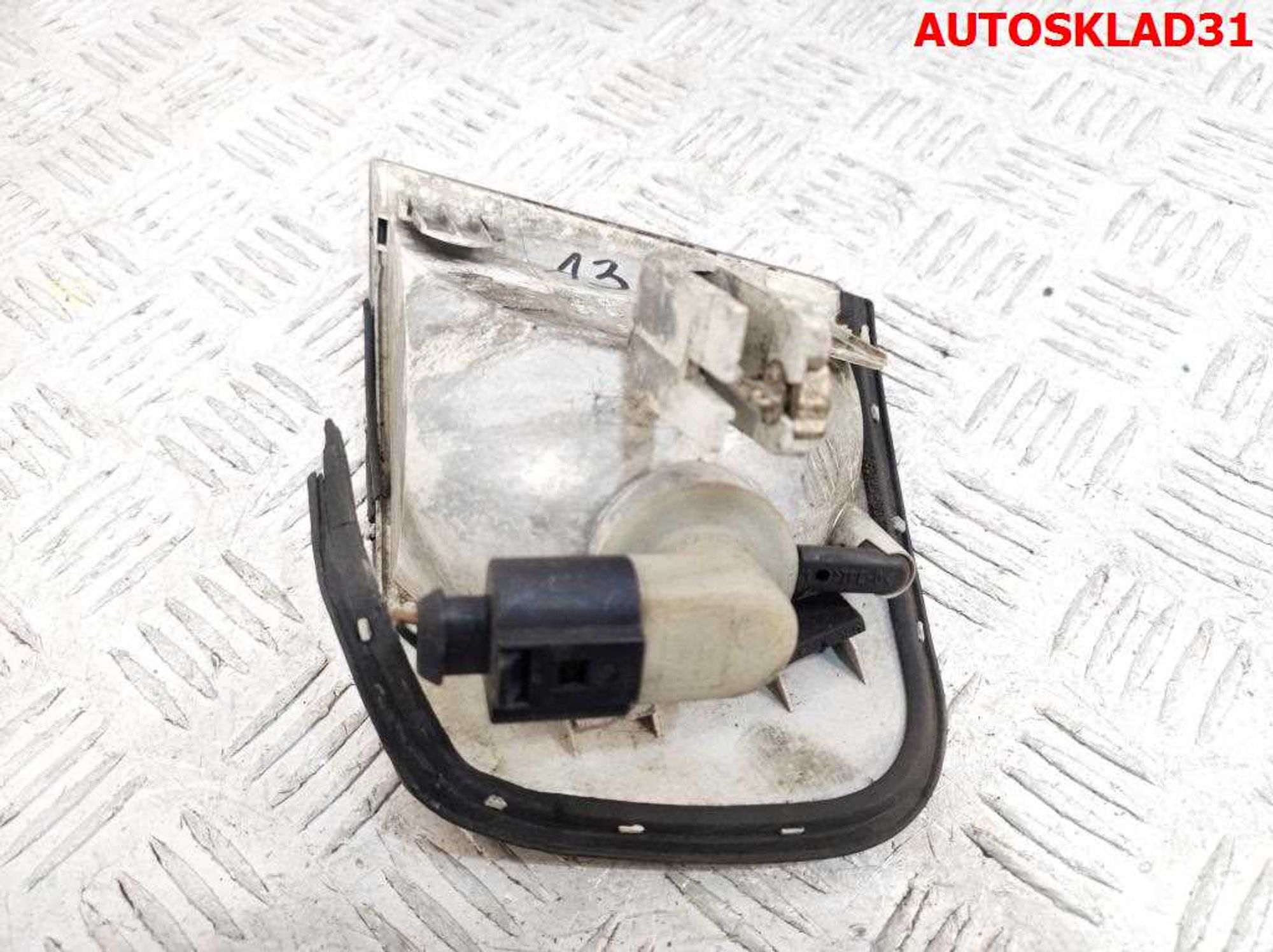 Указатель поворота правый белый Audi A3 8L0953050, 900 рублей, Дубовое