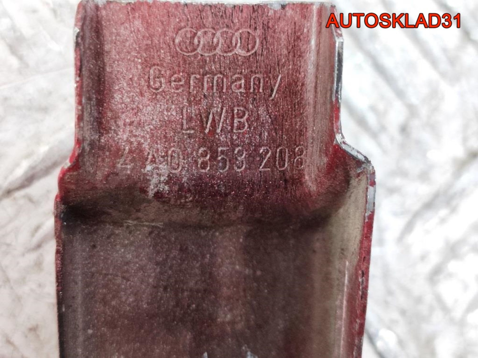 Планка под фару правая Audi 100 C4 4A0853208, 1200 рублей, Дубовое