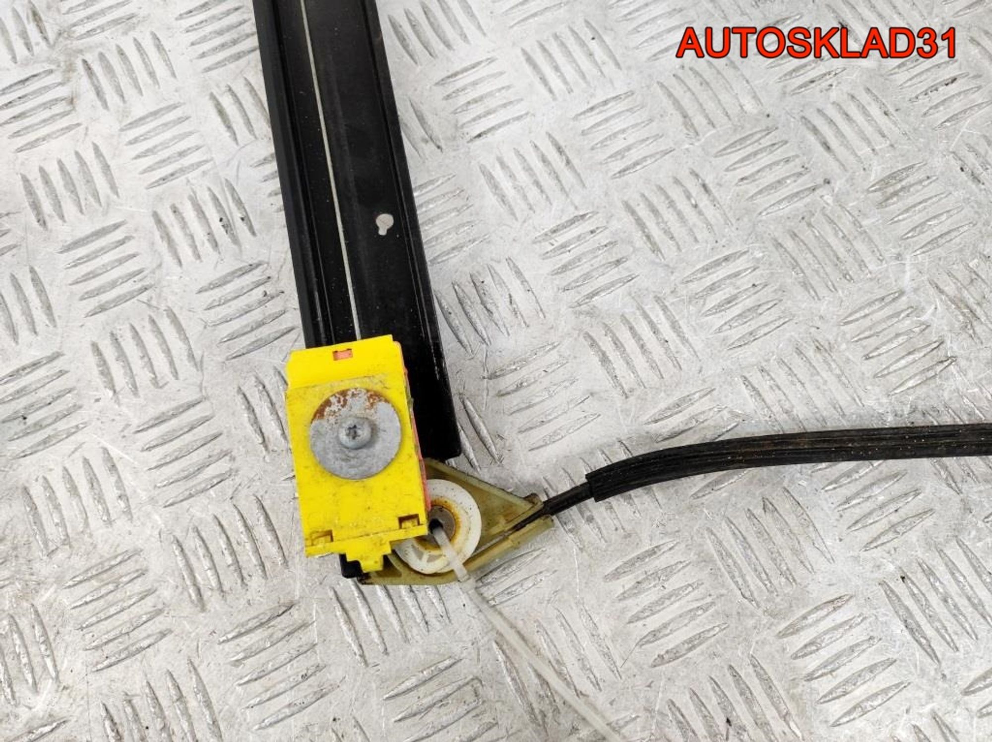 Стеклоподъемник передней правой двери Audi A6 C6 4F0837462D, 4500 рублей, Дубовое