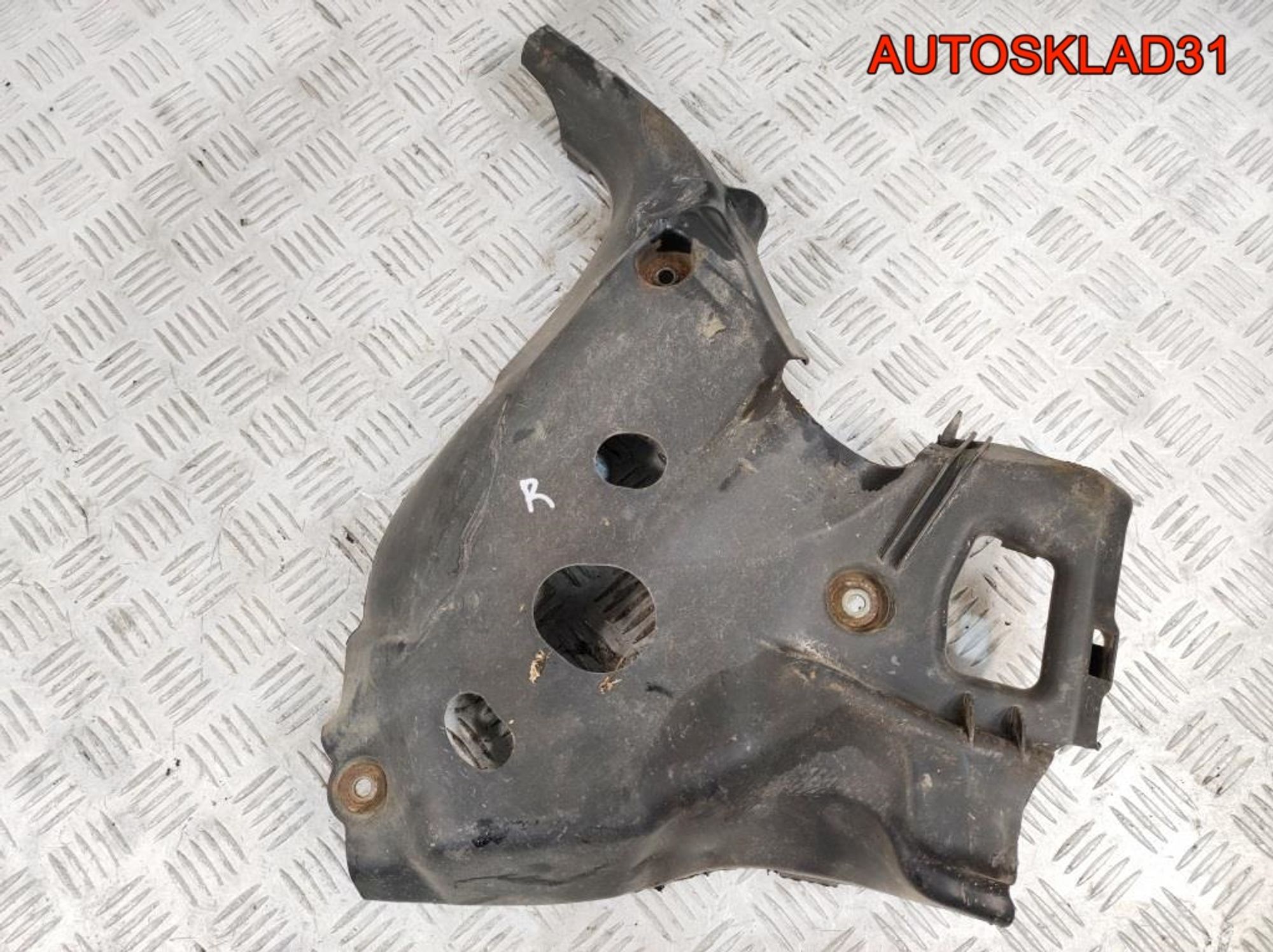 Защита заднего правого рычага Audi A6 C6 4F0505416C, 900 рублей, Дубовое