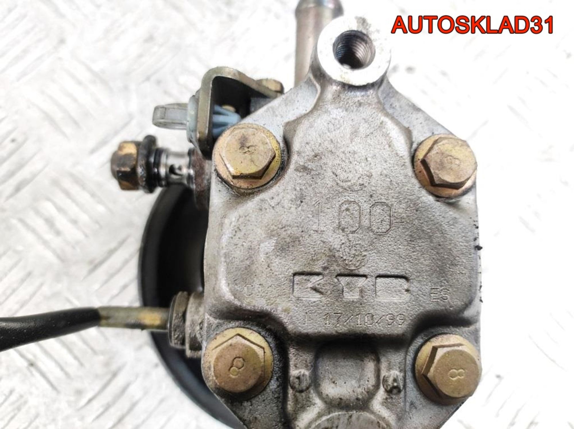 Насос ГУР Mitsubishi Carisma DA 1.8 4G93 MR916044, 3300 рублей, Дубовое