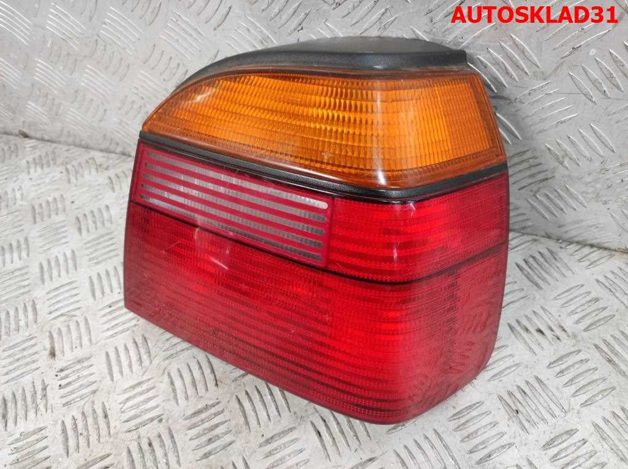 Фонарь задний правый VW Golf 3 1H6945112E, 2500 рублей, Дубовое