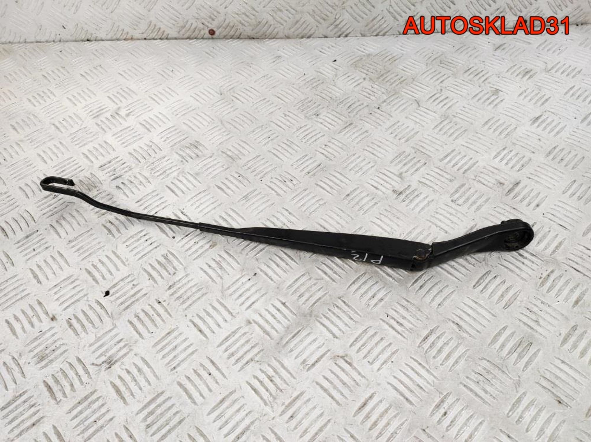 Дворник левый Nissan Primera P12 28881AU312, 900 рублей, Дубовое