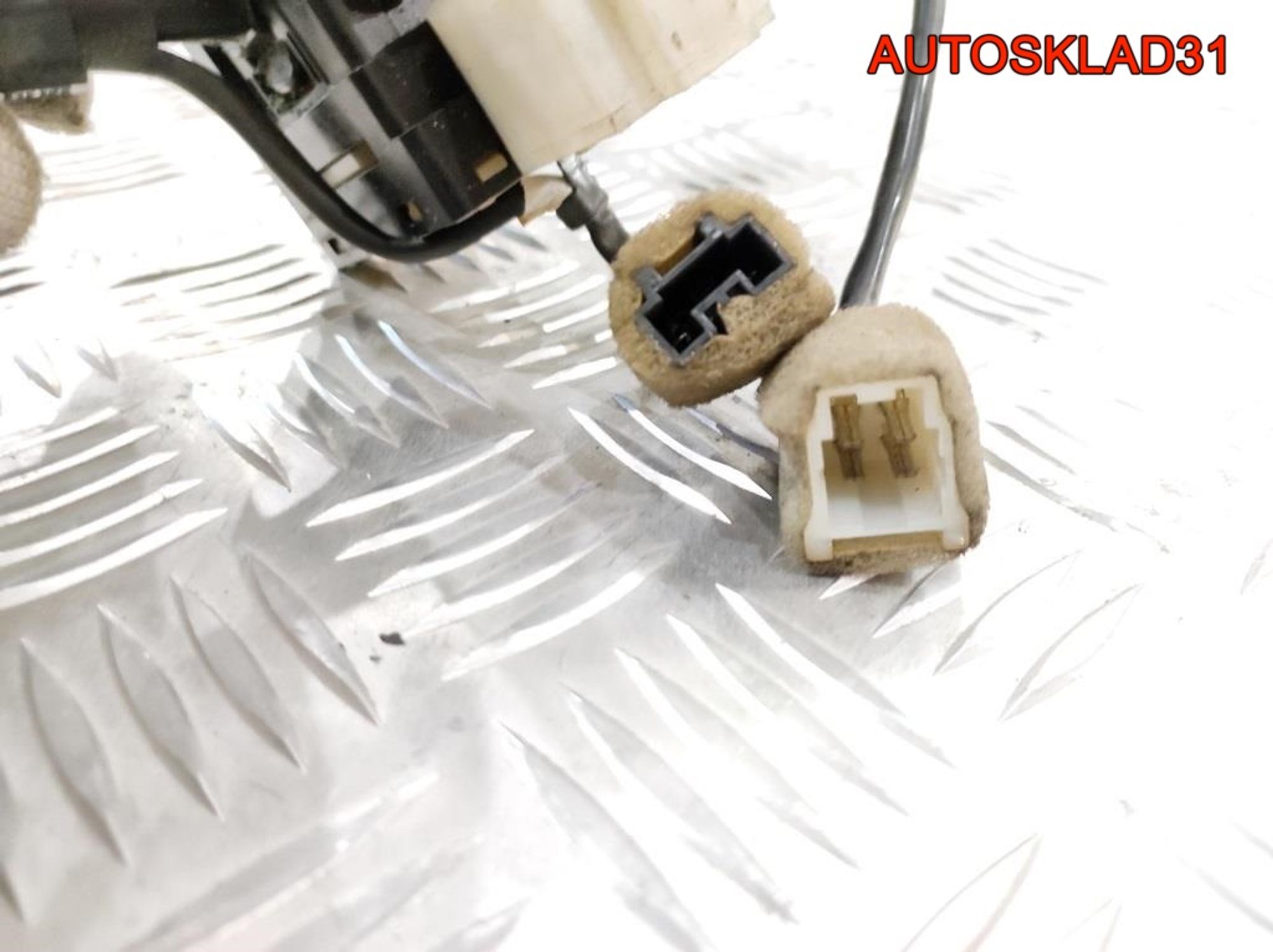 Переключатель подрулевой Nissan 100NX B13 2556062C00, 1000 рублей, Дубовое