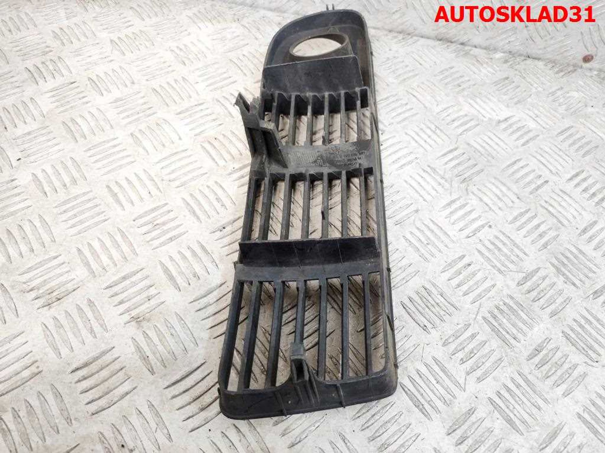 Решетка в бампер левая  Audi A6 C5 4B0807681G Дорест, 2500 рублей, Дубовое