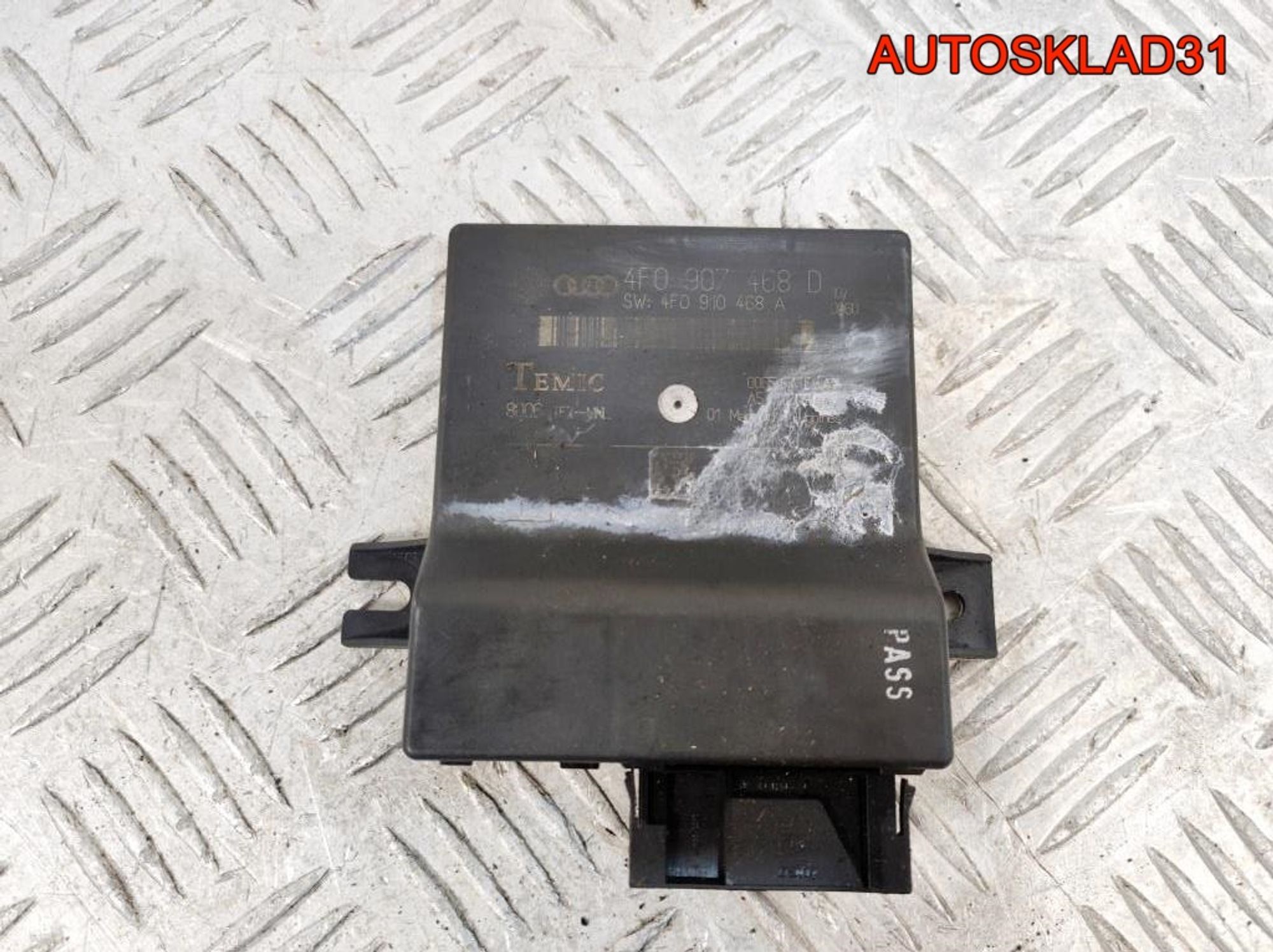 Блок комфорта Audi A6 C6 4F0907468D, 1000 рублей, Дубовое