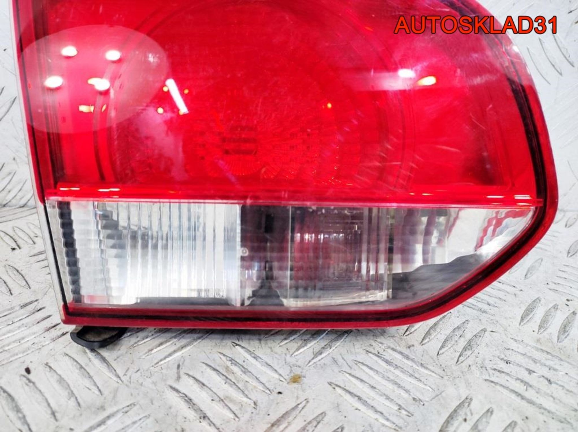 Фонарь внутренний левый VW Golf 6 5K0945093G, 3300 рублей, Дубовое