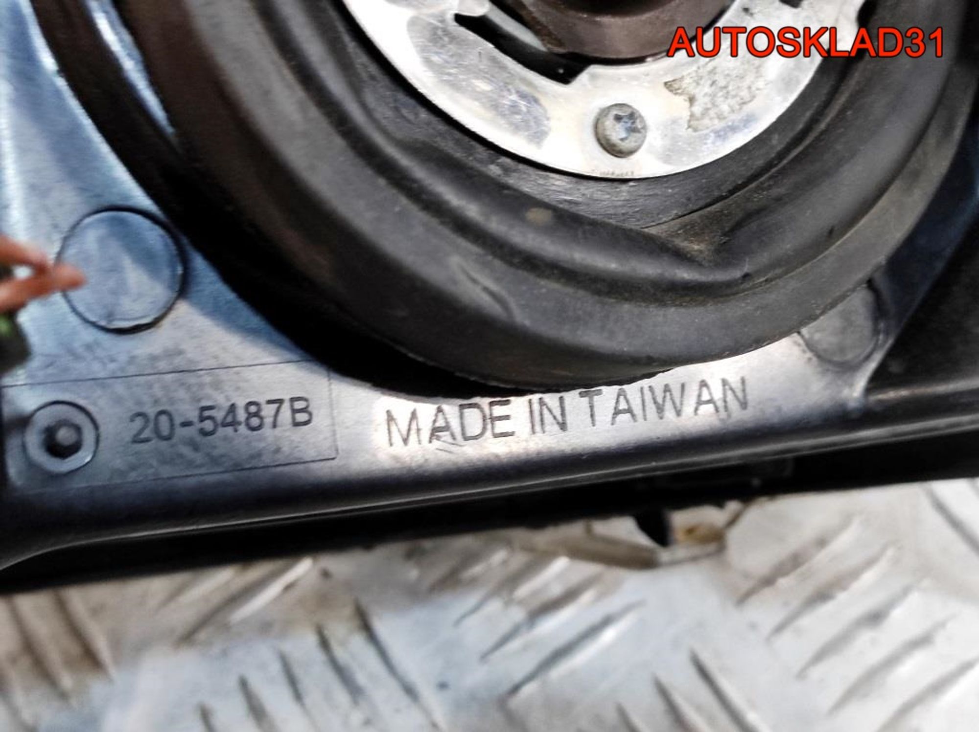 Фара правая Taiwan Opel Astra G 205487B, 6500 рублей, Дубовое