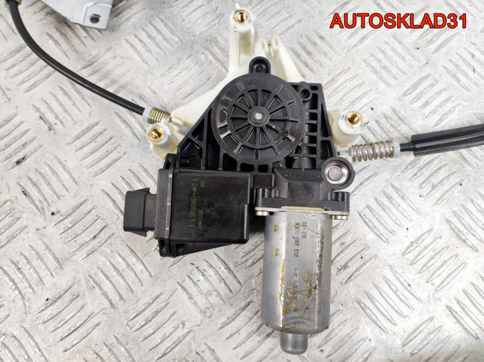 Стеклоподъемник перед левый Mitsubishi Carisma DA, 2300 рублей, Дубовое