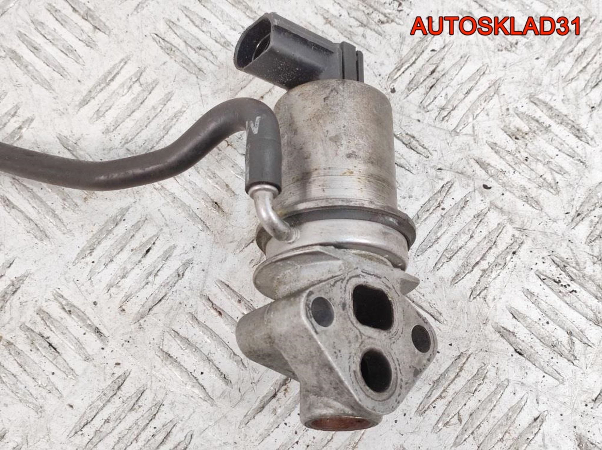 Клапан EGR VW Golf 4 1,6 BFQ 06A131501F, 1000 рублей, Дубовое