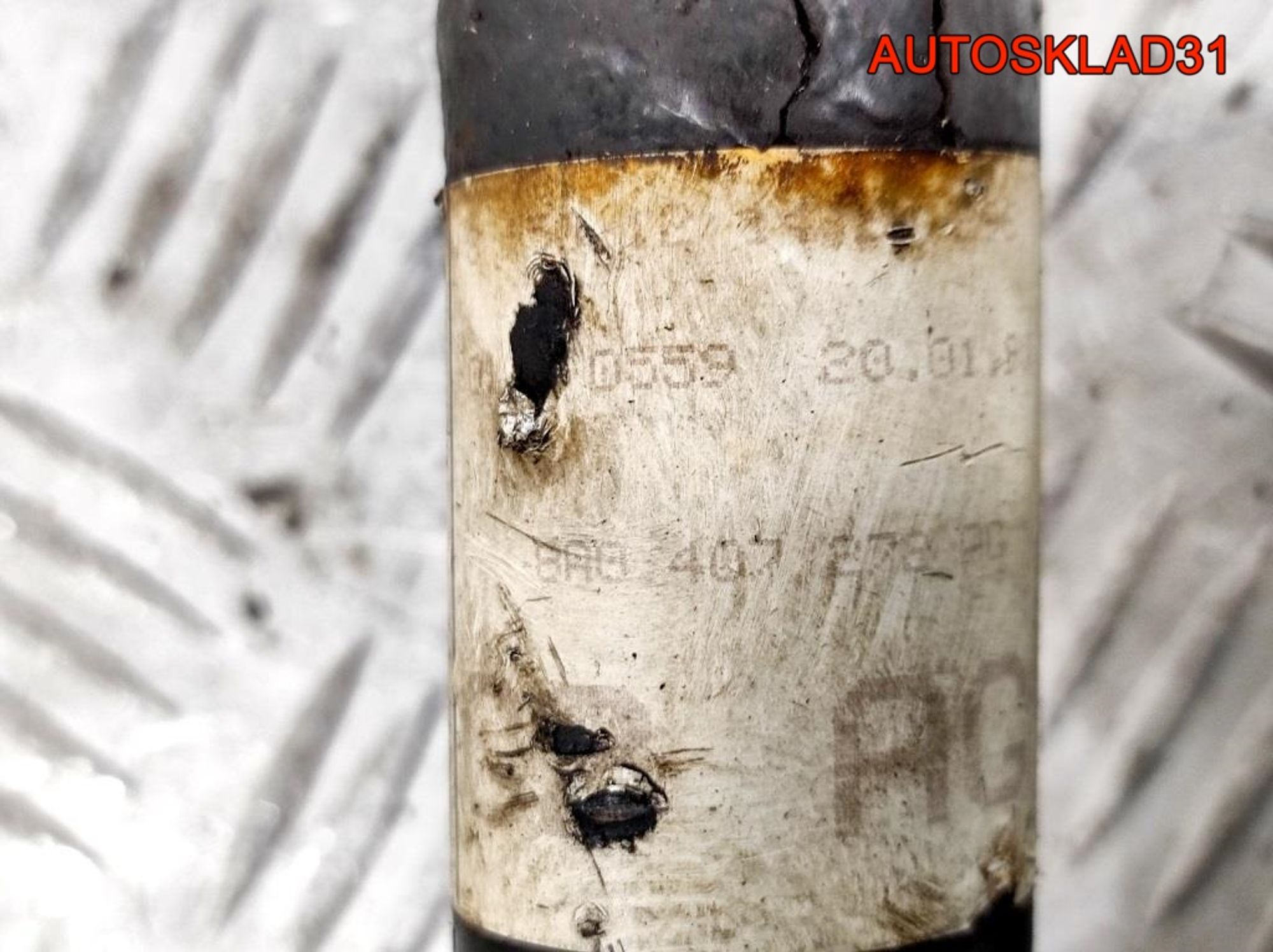 Полуось передняя правая Audi 80 B4 8A0407272AG, 2300 рублей, Дубовое