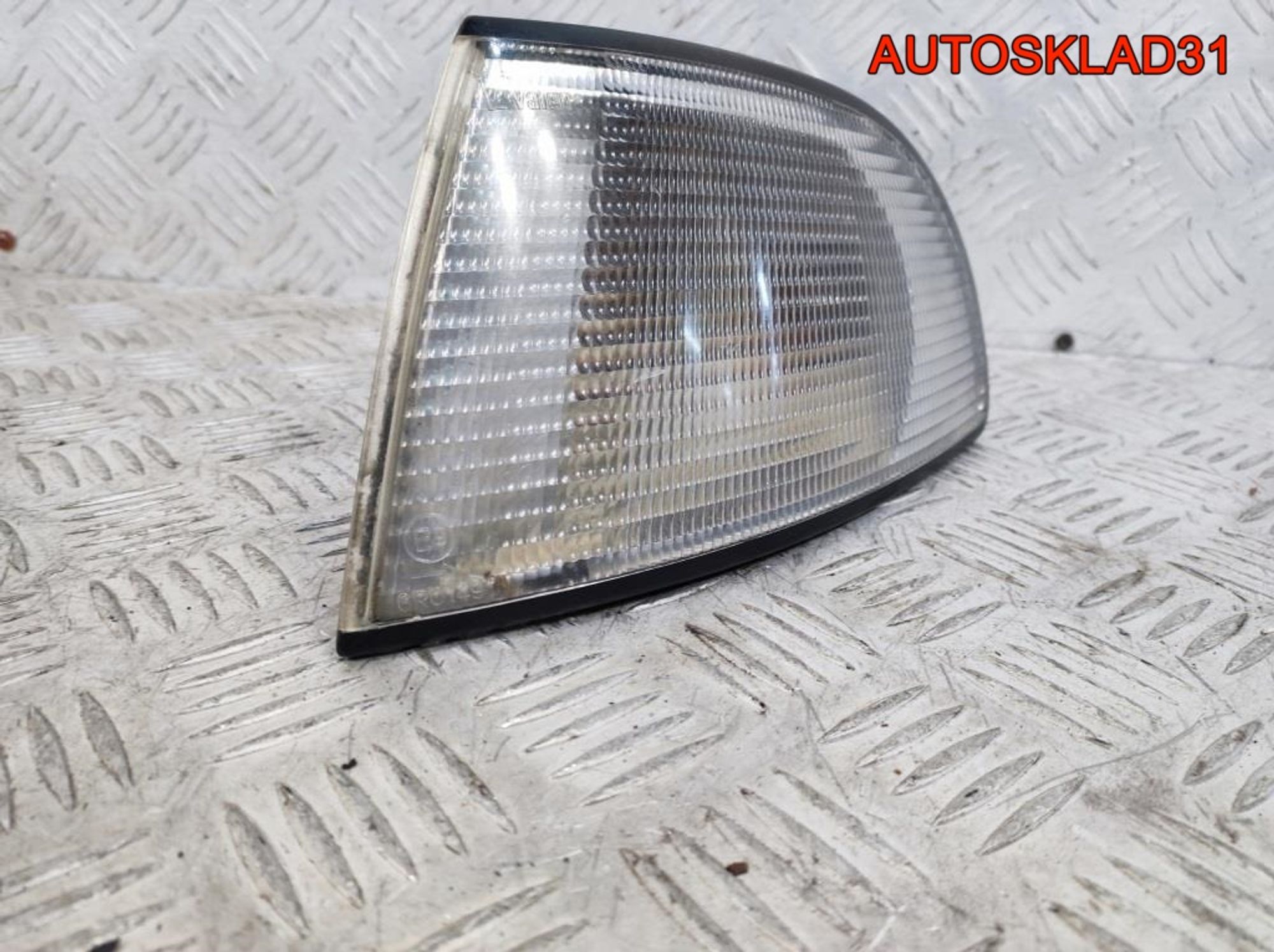 Указатель поворота левый Audi A4 B5, 900 рублей, Дубовое