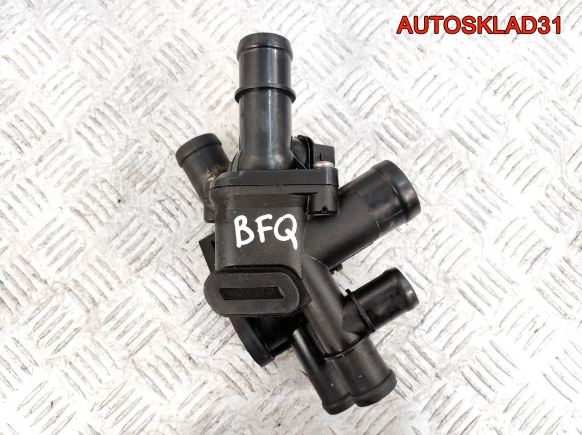 Корпус термостата Audi A3 8L 1.6 BFQ 06A121111, 1800 рублей, Дубовое