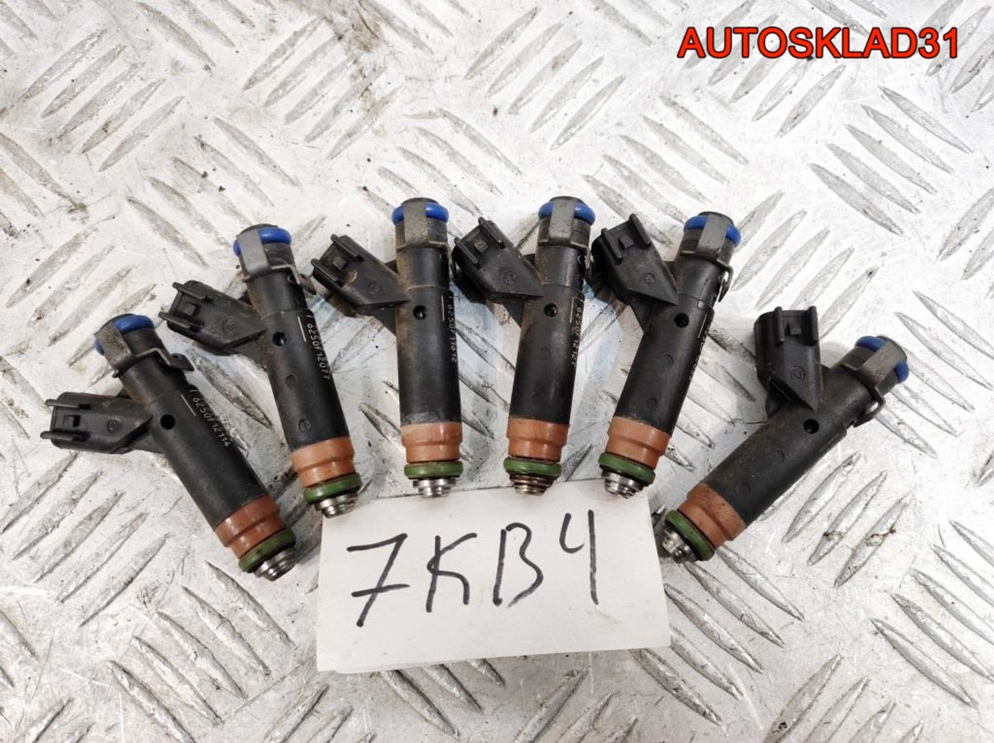 Форсунка топливная Ford Maverick 2 3,0 7KB4 Бензин 4L8EA4A, 900 рублей, Дубовое