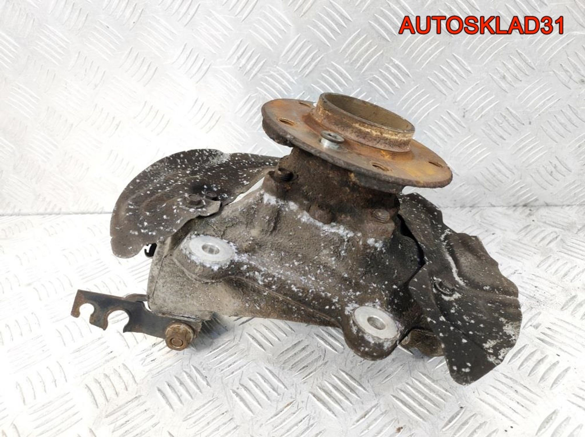 Кулак поворотный перед правый BMW E90 31216764444, 3300 рублей, Дубовое