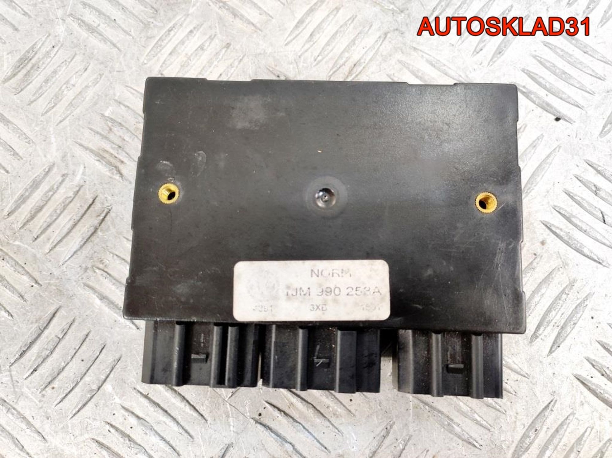 Блок комфорта Volkswagen Golf 4 1C0962258N, 2300 рублей, Дубовое