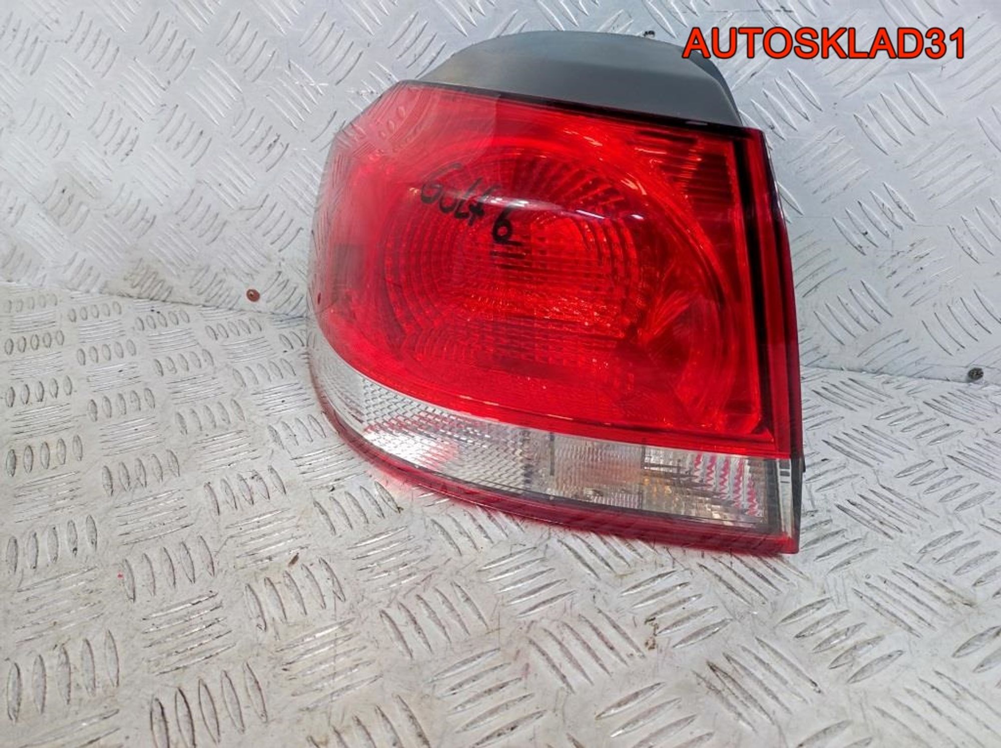 Фонарь задний наружный левый VW Golf 6 5K0945095E, 4100 рублей, Дубовое