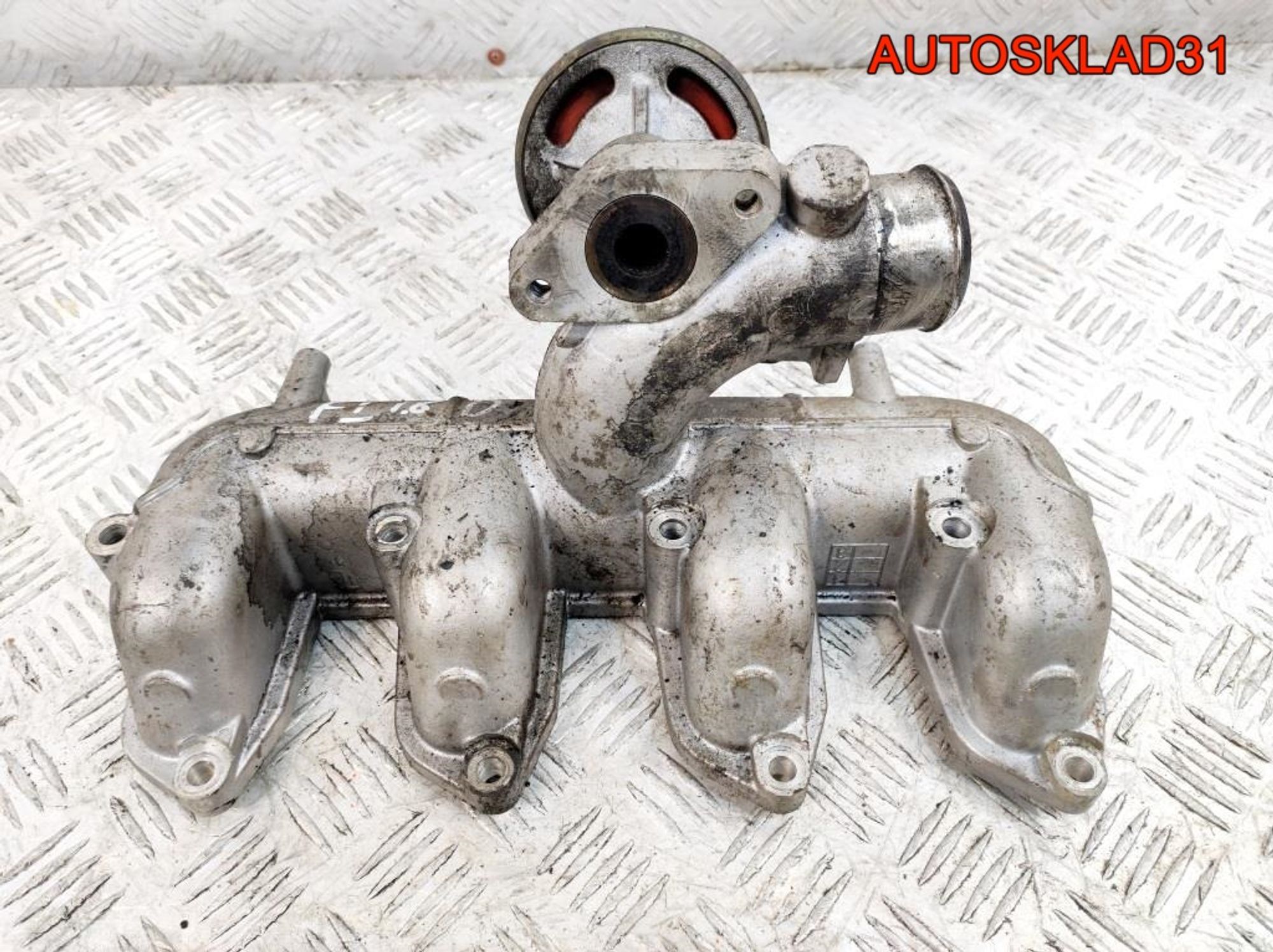 Коллектор впускной Ford Focus 1 1,8 Дизель 1498882, 700 рублей, Дубовое