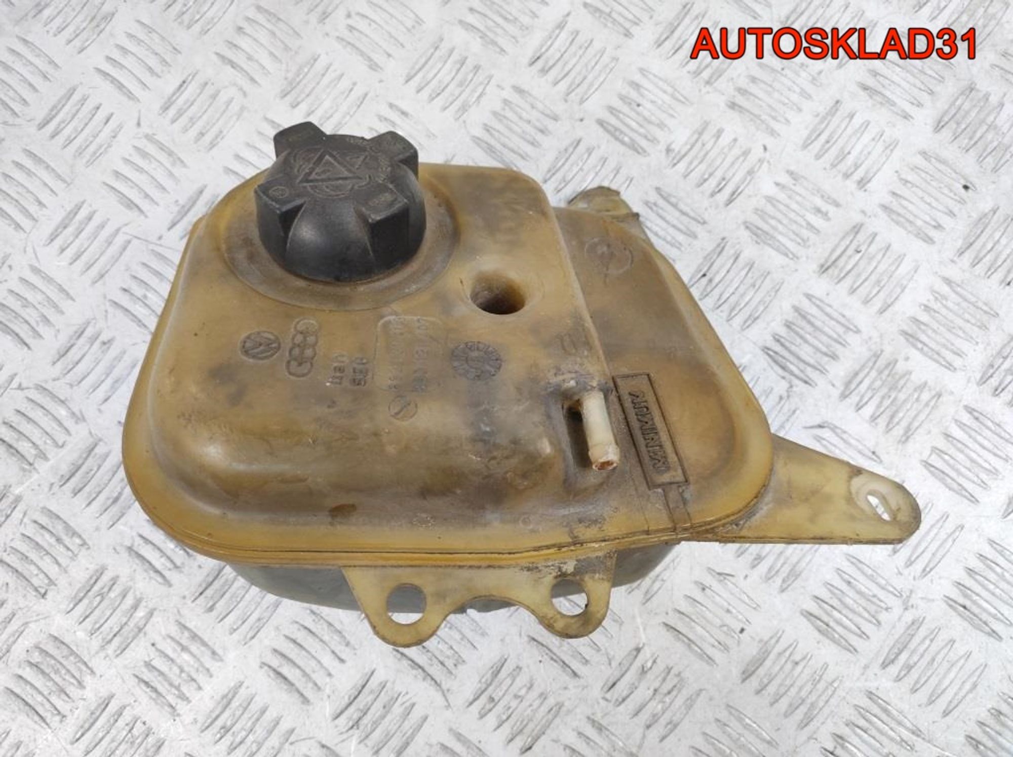 Бачок расширительный Audi 80 B3 893121403, 1000 рублей, Дубовое