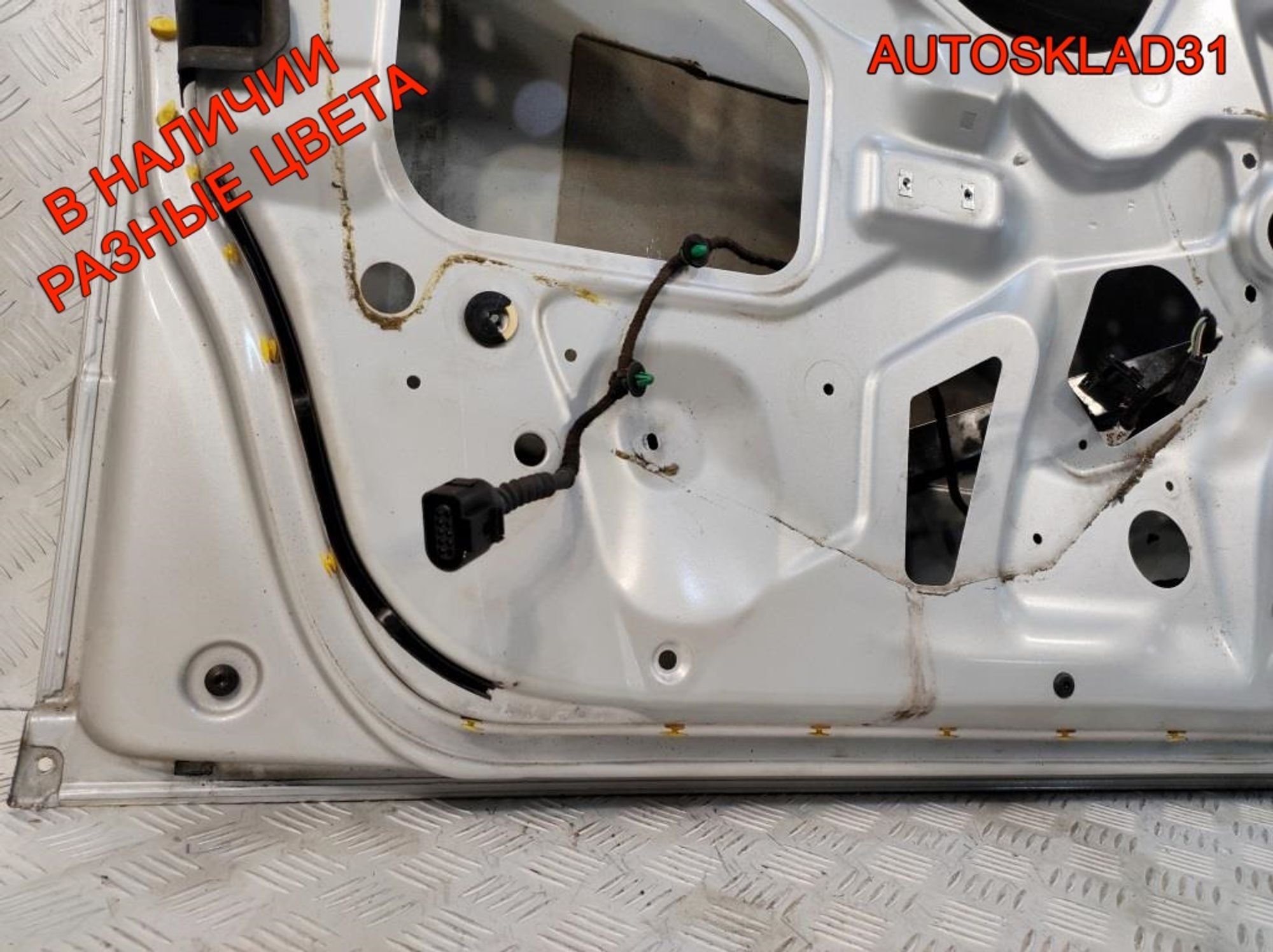 Дверь передняя левая Голая Audi A4 B6 8E0831051, 12600 рублей, Дубовое