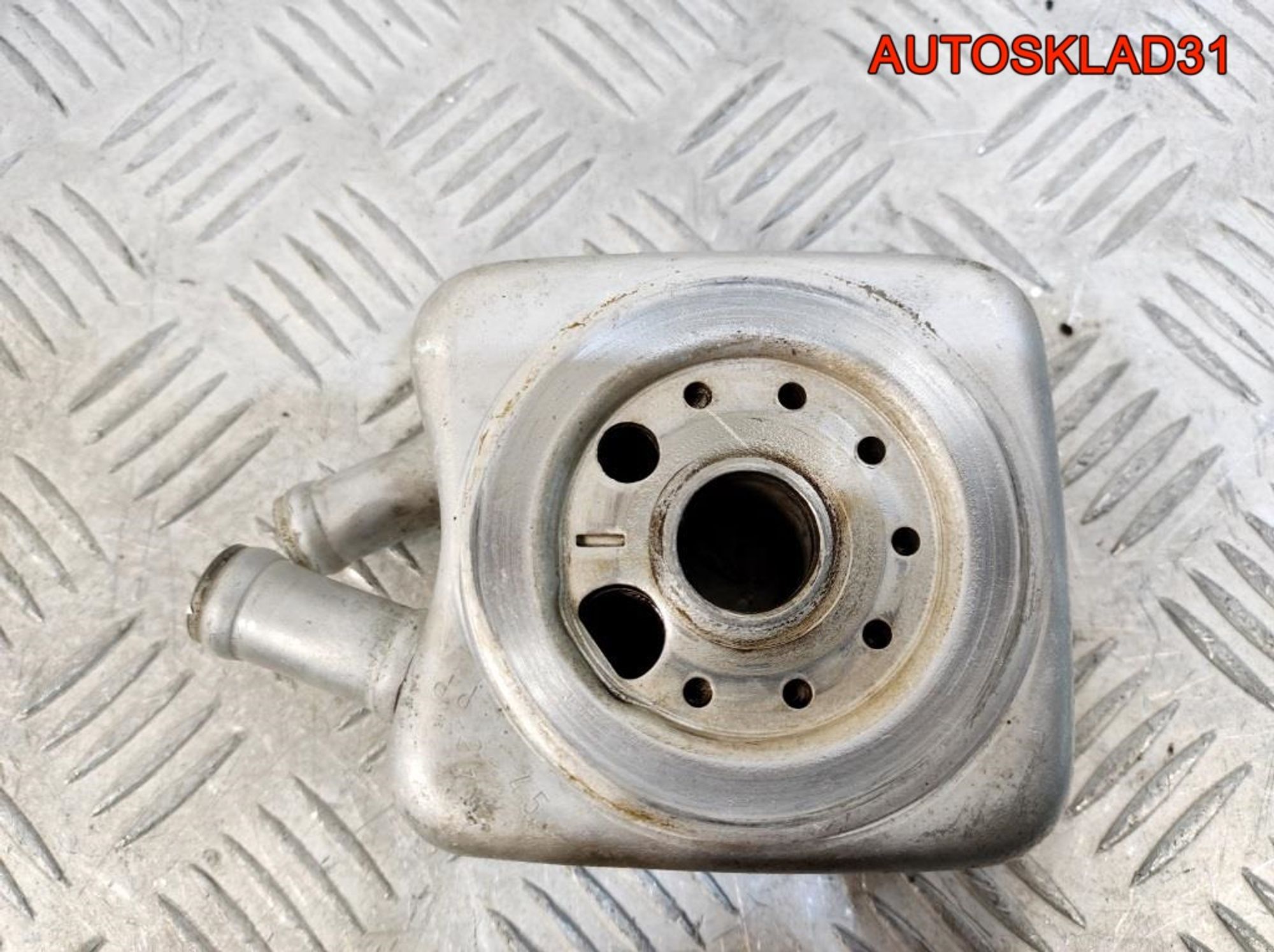 Радиатор масляный Audi A3 8L 1,6 AKL 078117021A, 900 рублей, Дубовое