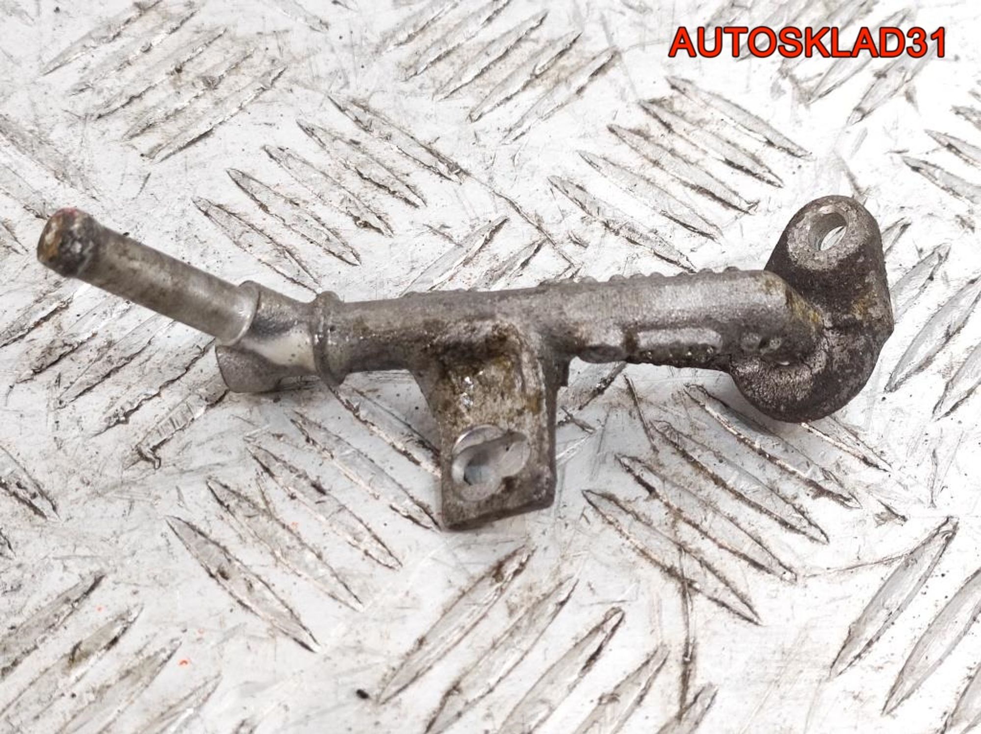 Трубка системы охлаждения VW Golf 5 1,6 BSE 06A103212, 2500 рублей, Дубовое