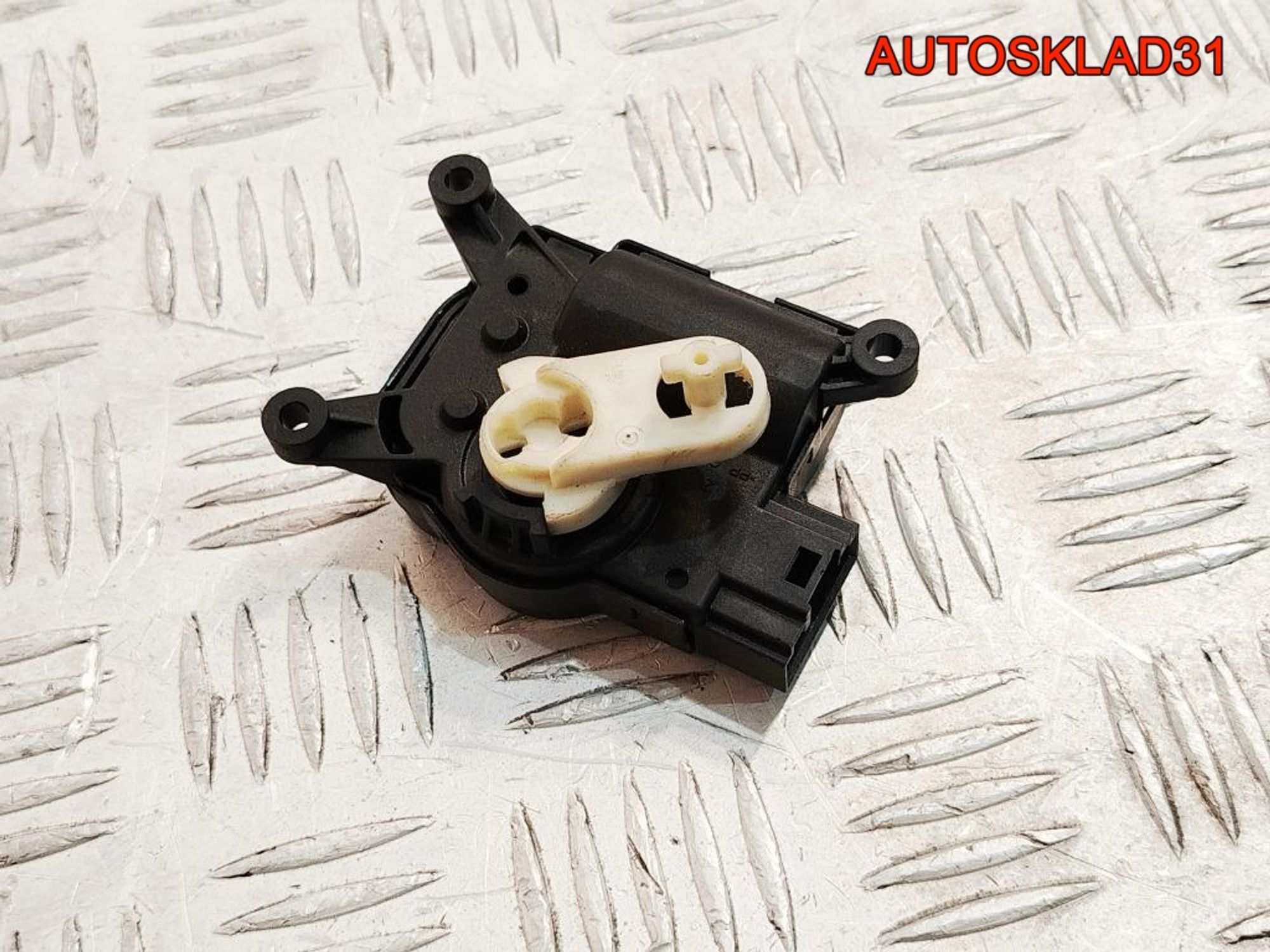 Сервопривод отопителя VW Passat B6 2Q0907511E, 1000 рублей, Дубовое
