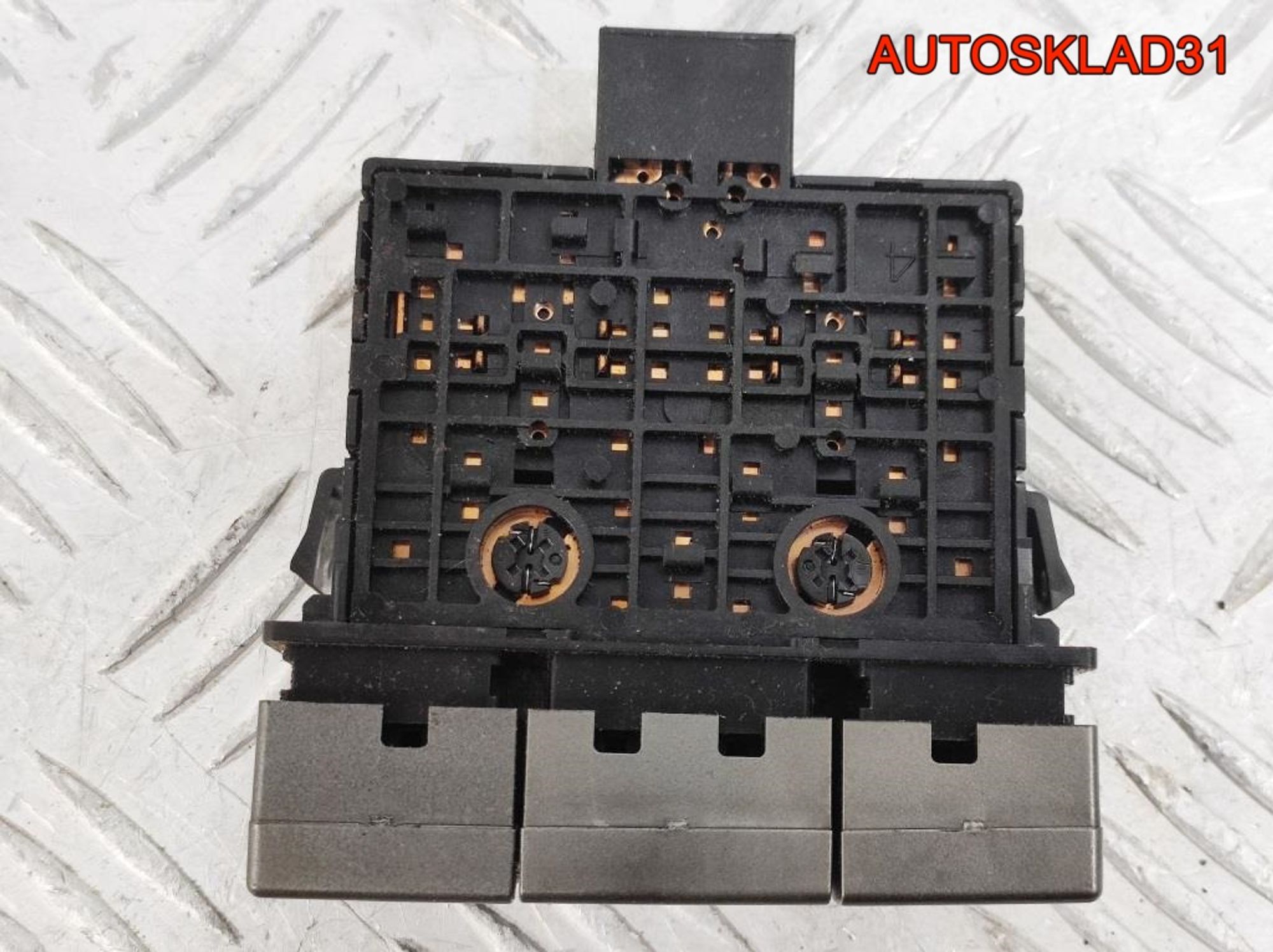 Блок кнопок Nissan X-Trail T30 255358H300, 900 рублей, Дубовое