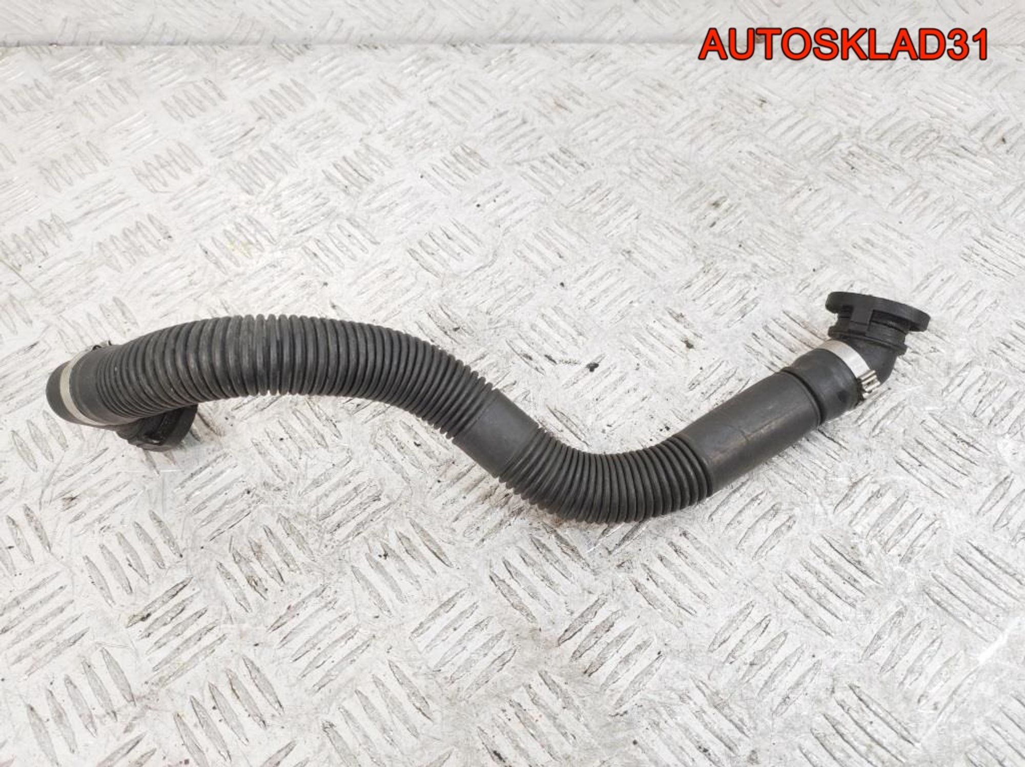 Патрубок воздушного насоса A6 C6 2,4 BDW Бензин 4F0133889G, 1200 рублей, Дубовое