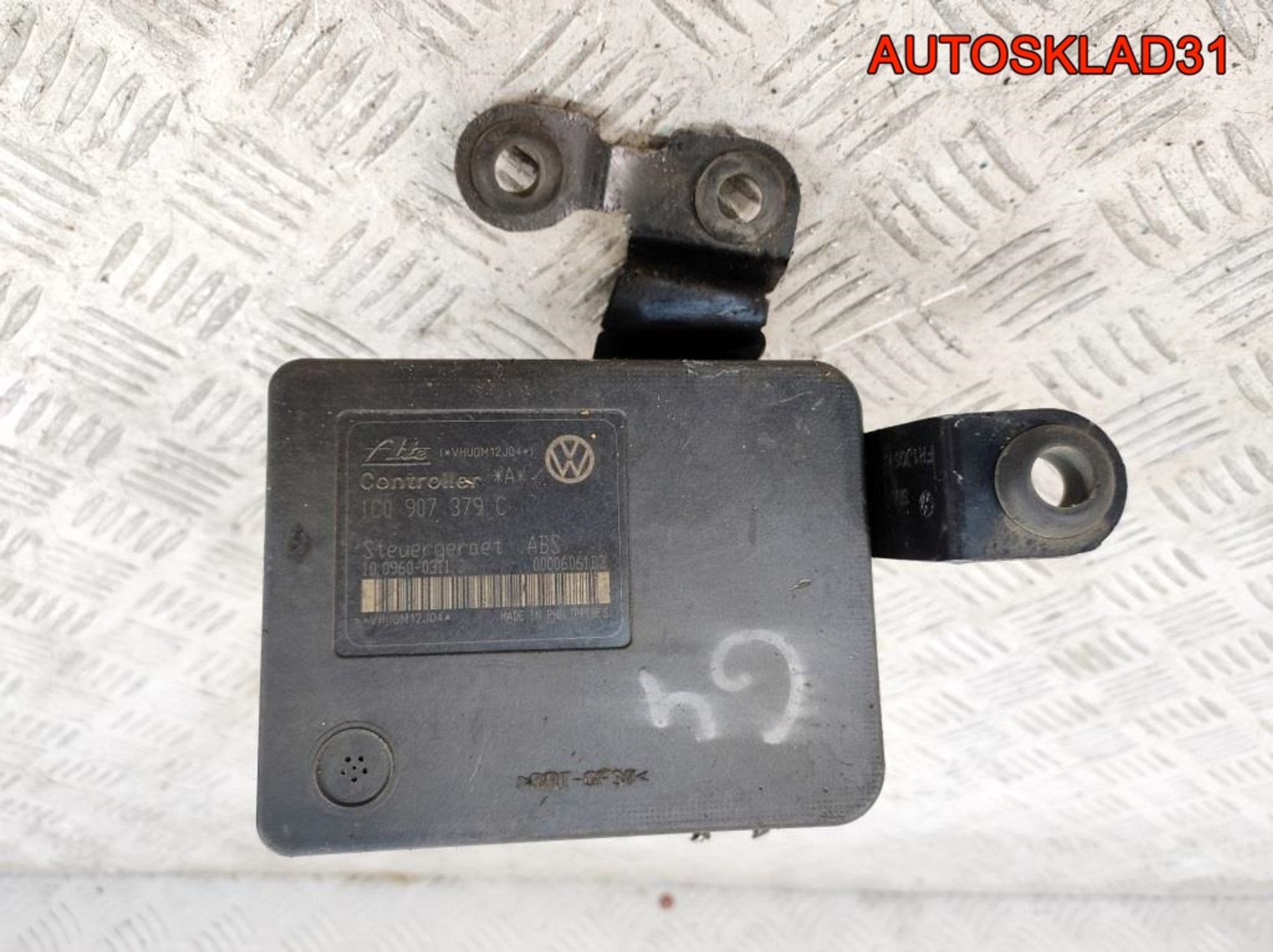 Блок ABS Volkswagen Golf 4 1C0907379C, 2500 рублей, Дубовое