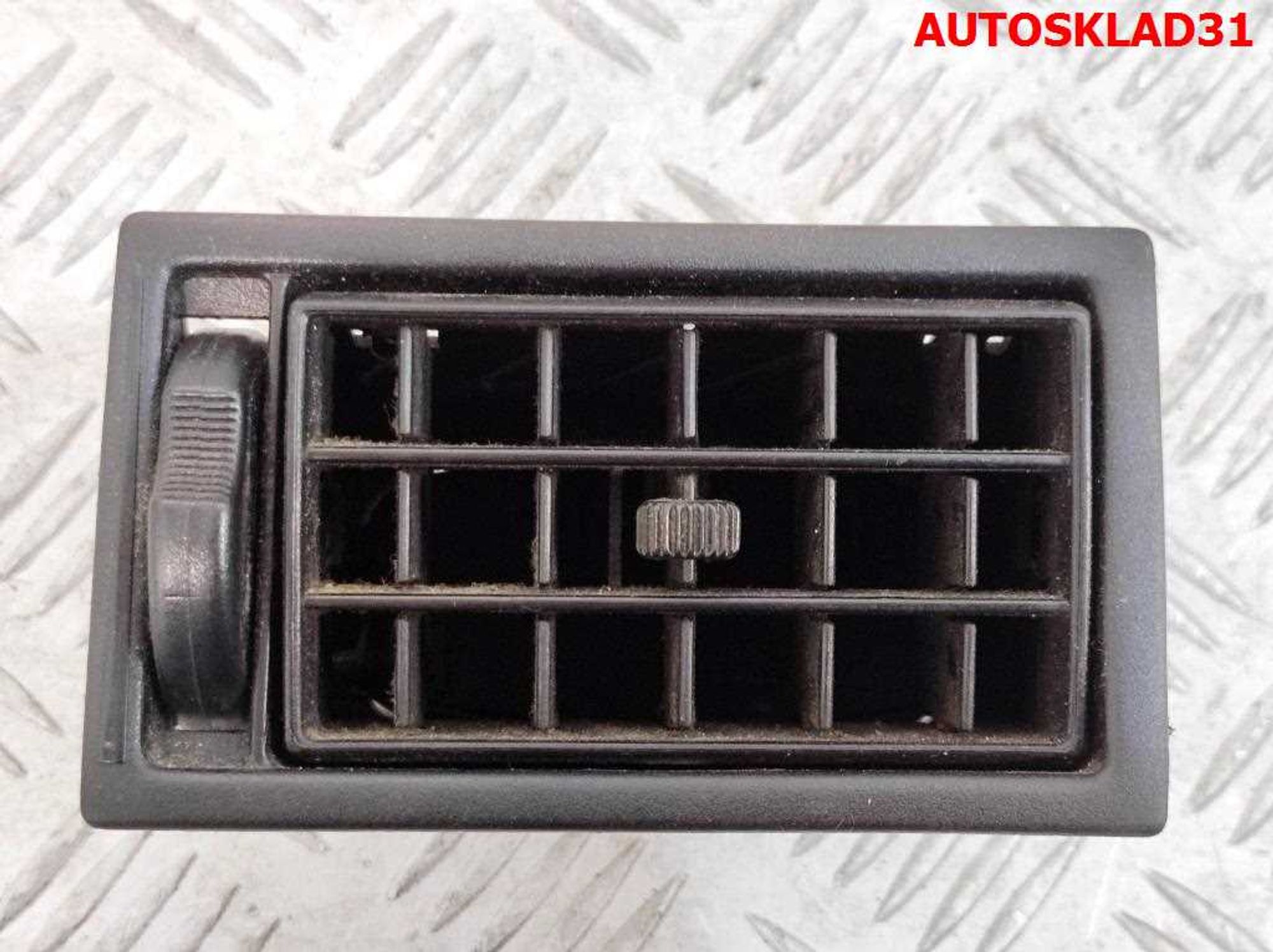 Дефлектор обдува салона VW Golf 3 701819709, 1000 рублей, Дубовое