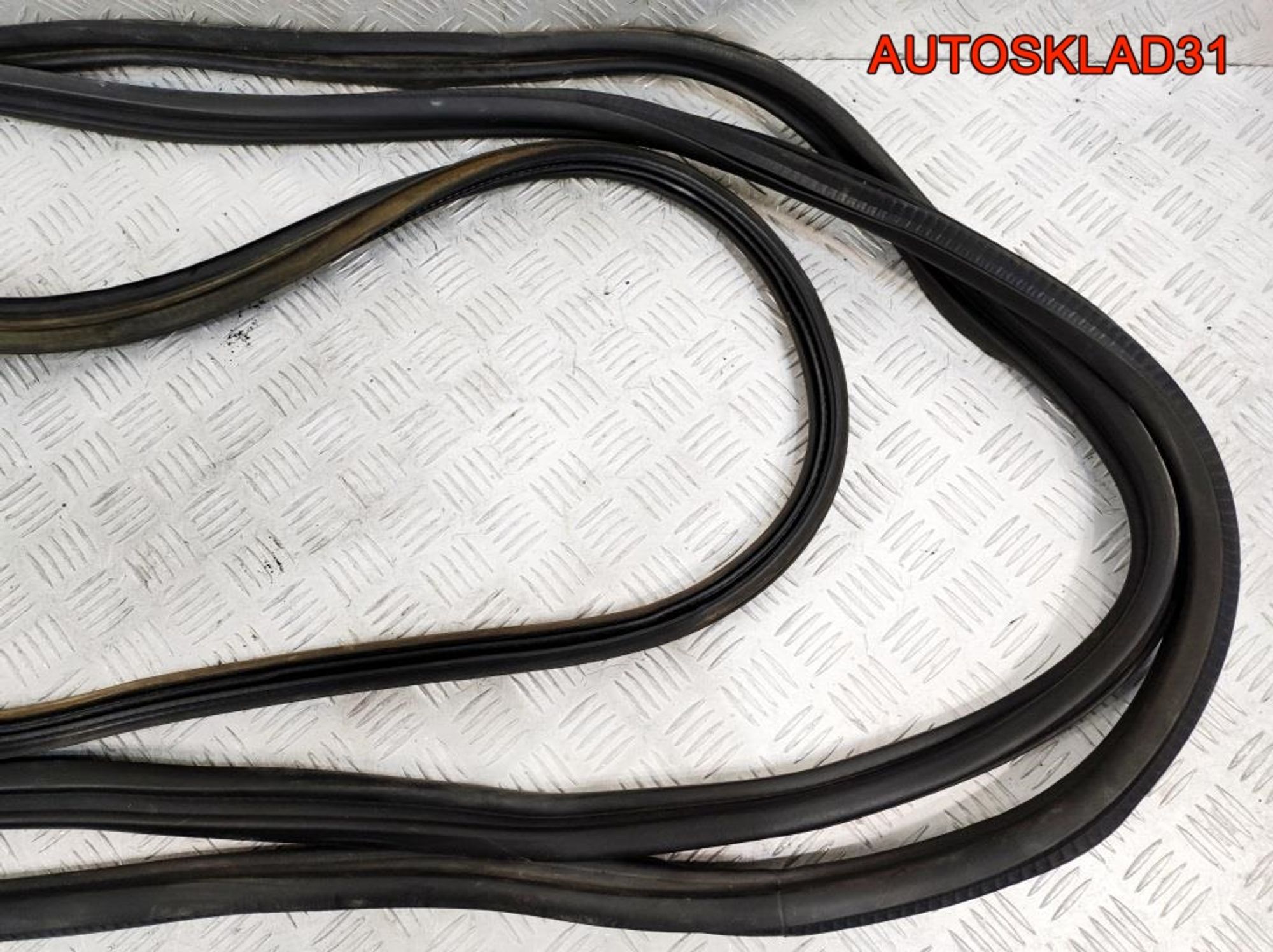 Уплотнитель двери Комплект Opel Corsa D Купе, 2700 рублей, Дубовое